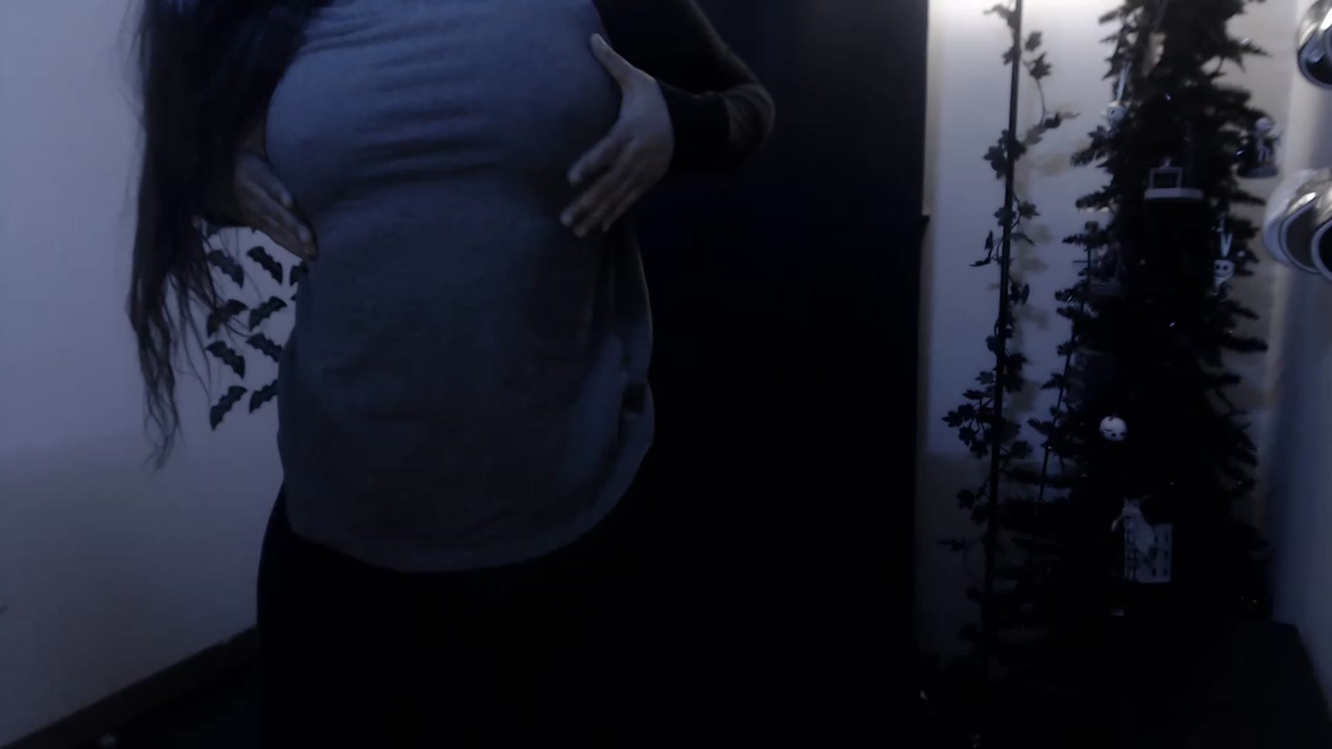Gallery image thumbnail from LadyMarceline's myfreecams stream on, 04/18/2023, 05:44 image 3 of 20