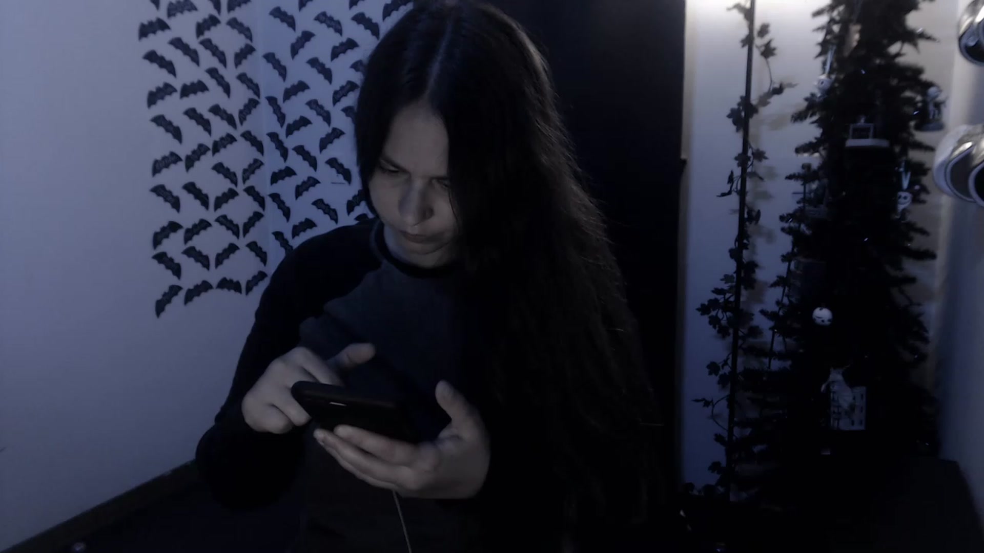 Gallery image thumbnail from LadyMarceline's myfreecams stream on, 04/18/2023, 05:44 image 5 of 20