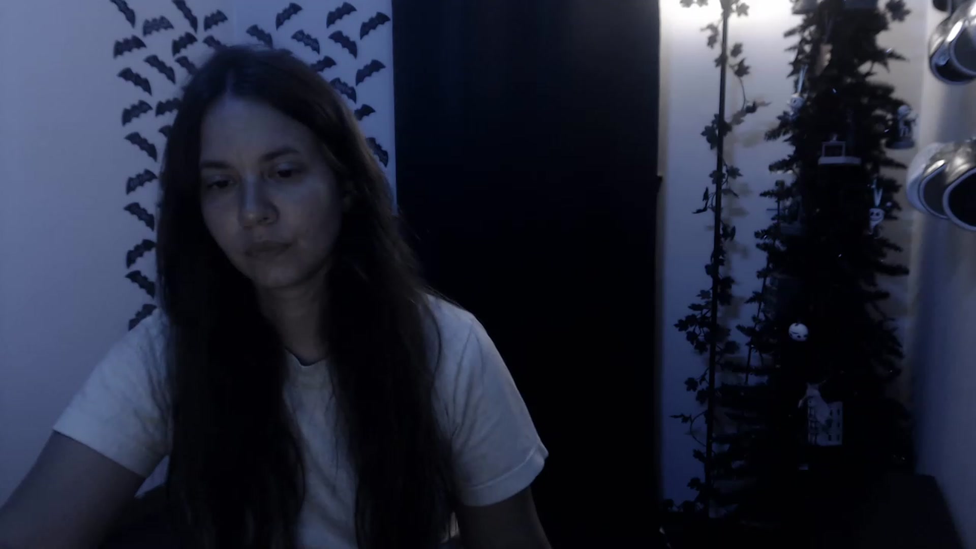 Gallery image thumbnail from LadyMarceline's myfreecams stream on, 04/20/2023, 05:20 image 16 of 20