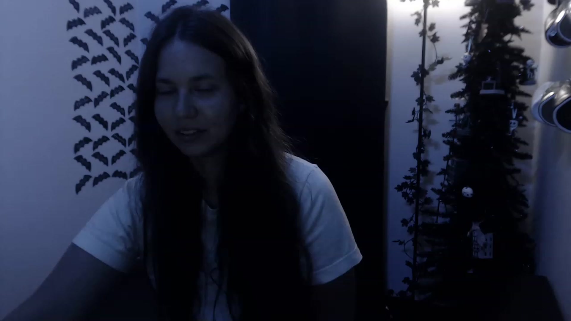 Gallery image thumbnail from LadyMarceline's myfreecams stream on, 04/20/2023, 05:20 image 6 of 20