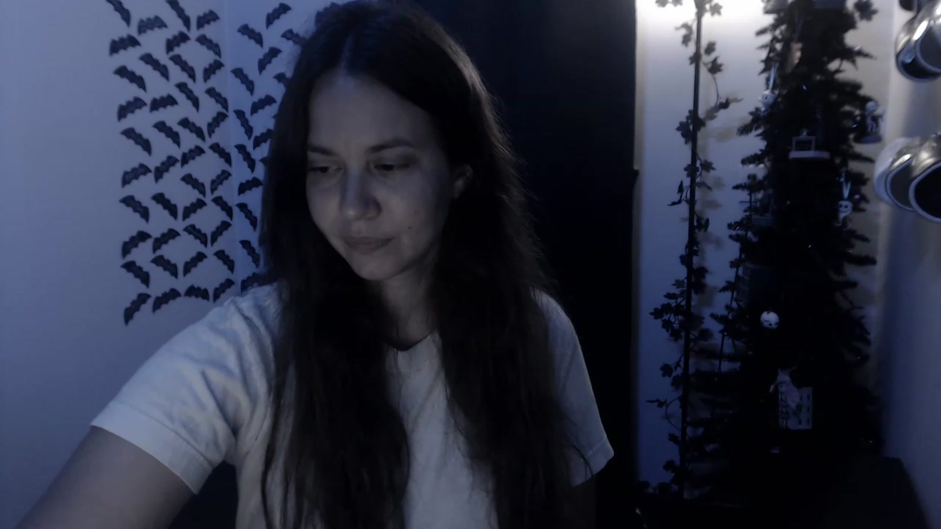 Gallery image thumbnail from LadyMarceline's myfreecams stream on, 04/20/2023, 05:20 image 14 of 20