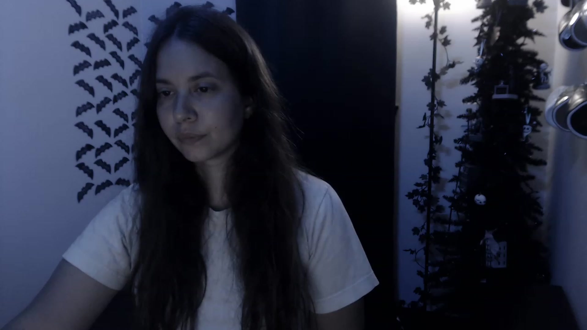 Gallery image thumbnail from LadyMarceline's myfreecams stream on, 04/20/2023, 05:20 image 17 of 20