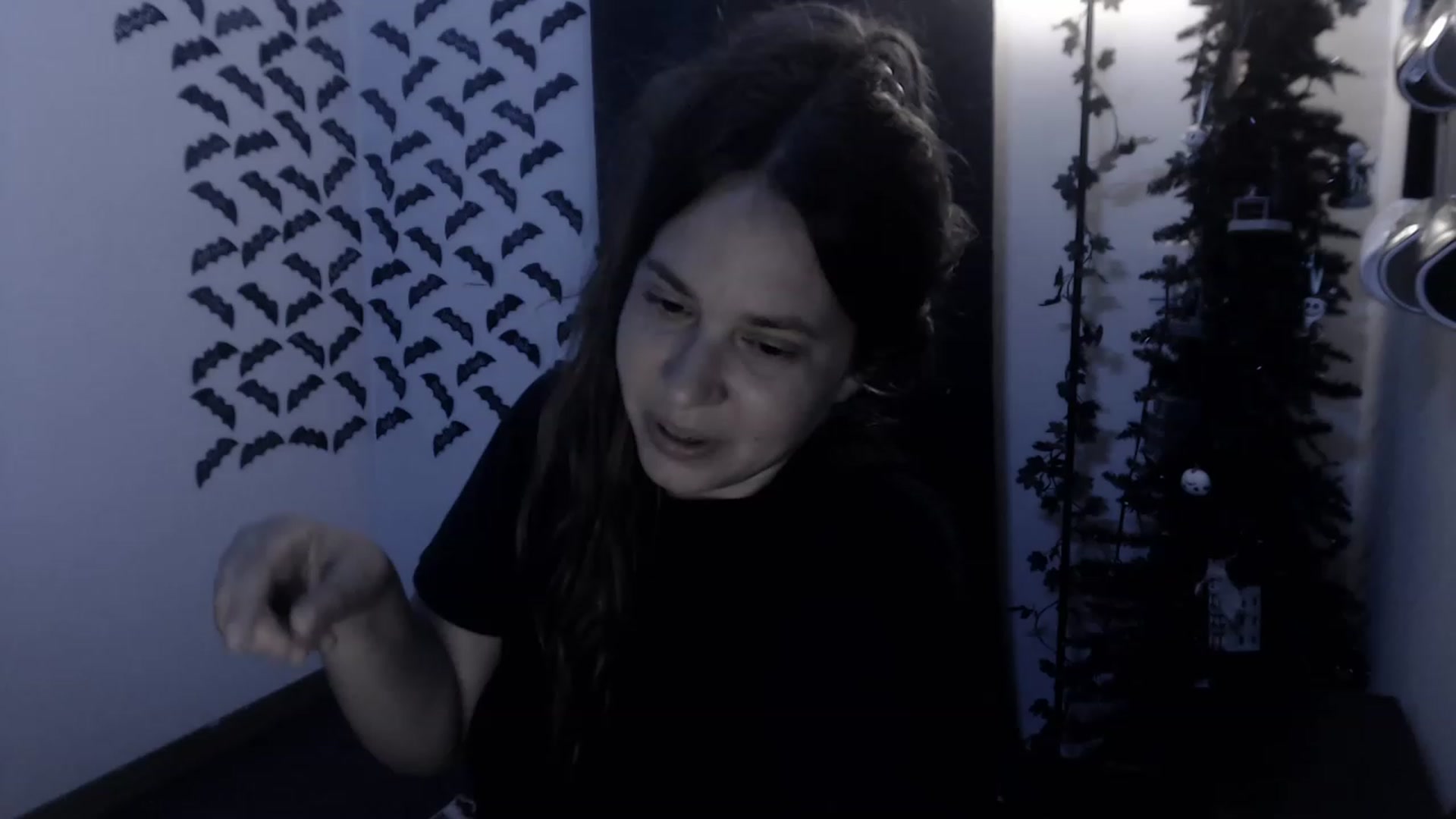 Gallery image thumbnail from LadyMarceline's myfreecams stream on, 04/27/2023, 05:36 image 12 of 20