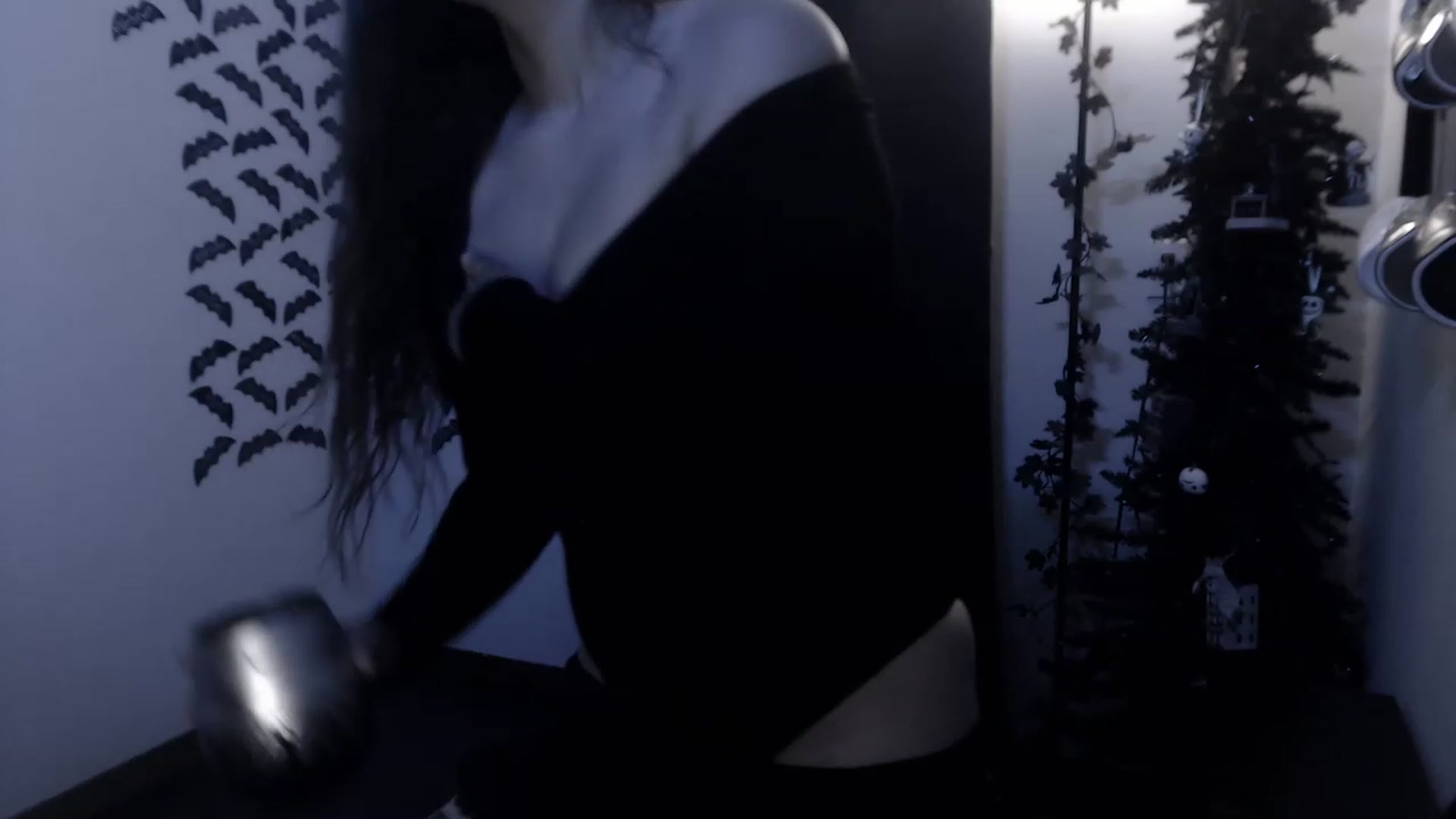 Gallery image thumbnail from LadyMarceline's myfreecams stream on, 04/29/2023, 05:20 image 12 of 20