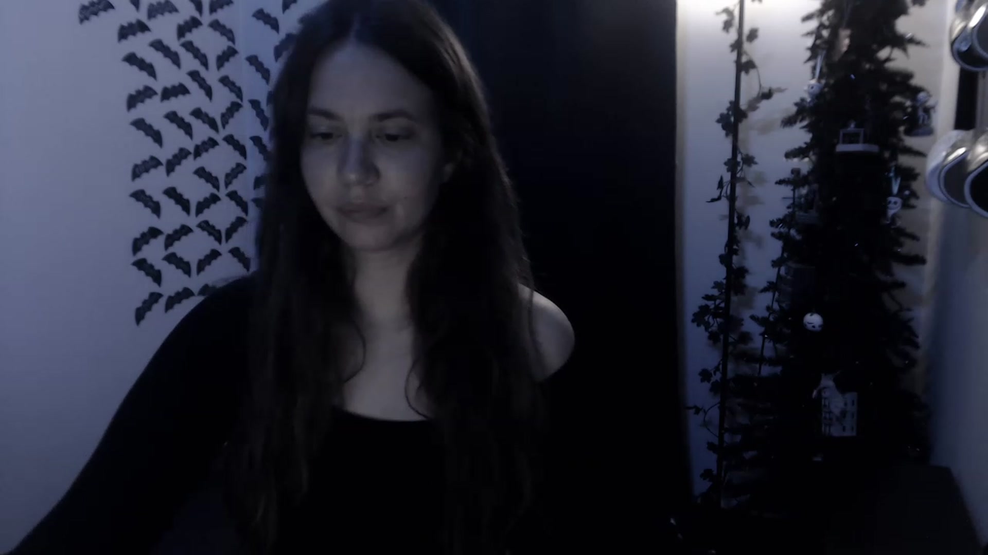 Gallery image thumbnail from LadyMarceline's myfreecams stream on, 04/29/2023, 05:20 image 10 of 20