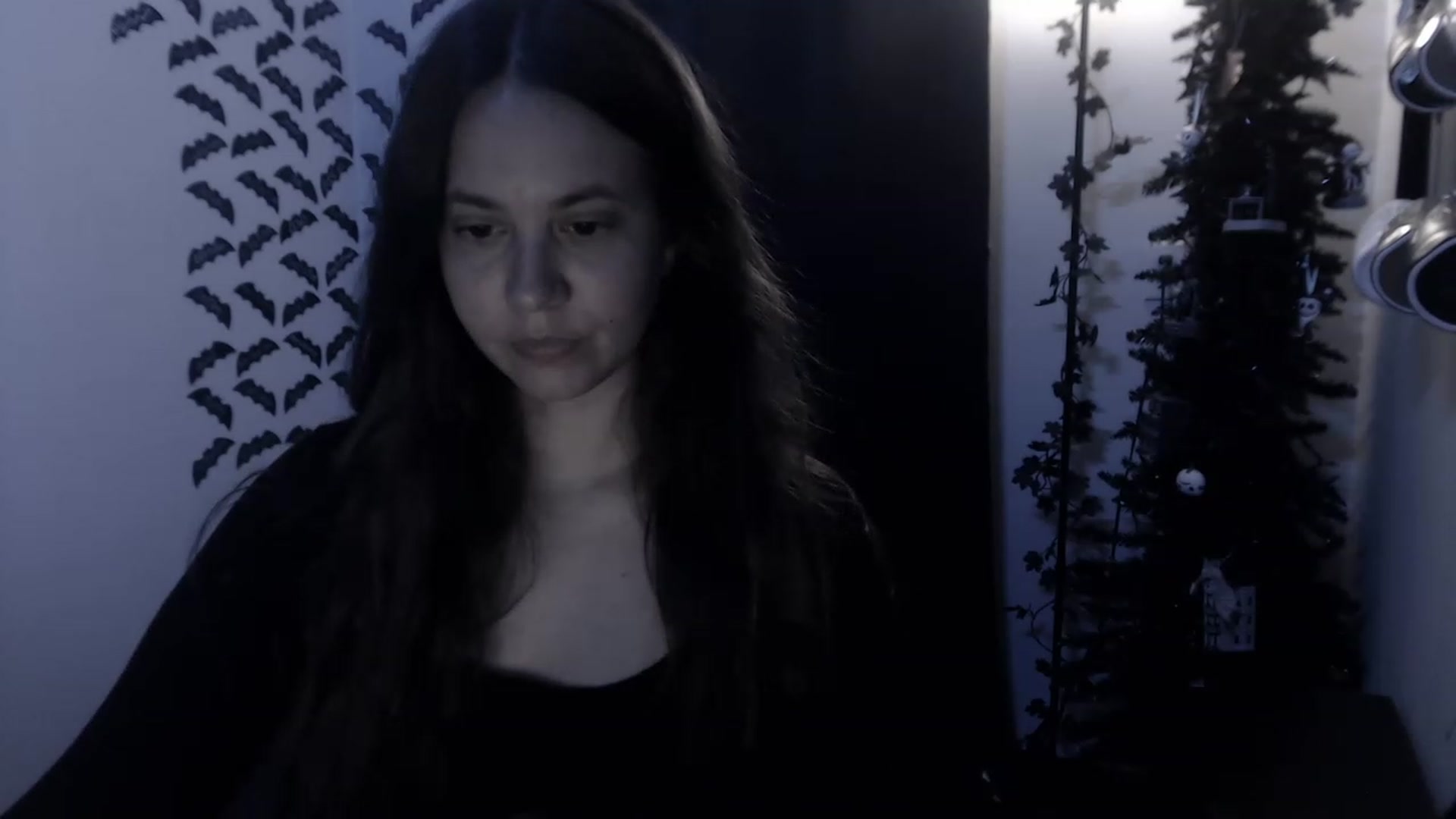 Gallery image thumbnail from LadyMarceline's myfreecams stream on, 04/29/2023, 05:20 image 16 of 20