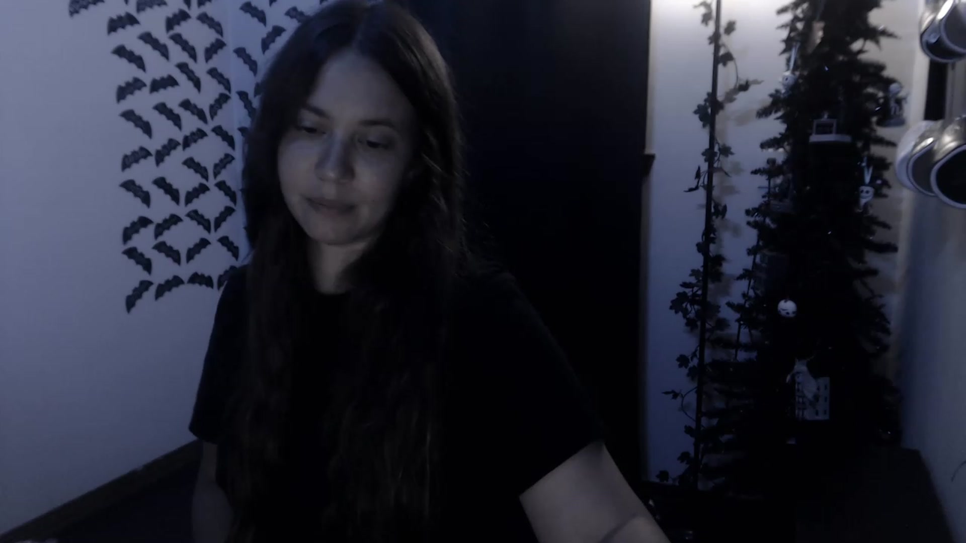Gallery image thumbnail from LadyMarceline's myfreecams stream on, 05/01/2023, 05:49 image 8 of 20