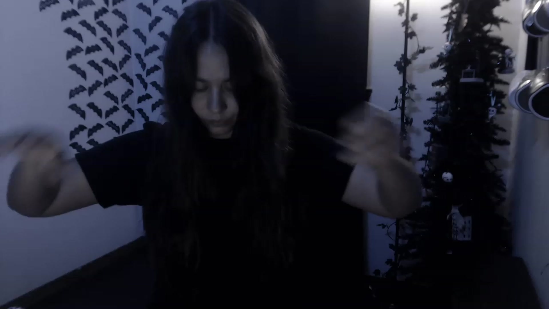 Gallery image thumbnail from LadyMarceline's myfreecams stream on, 05/01/2023, 05:49 image 14 of 20