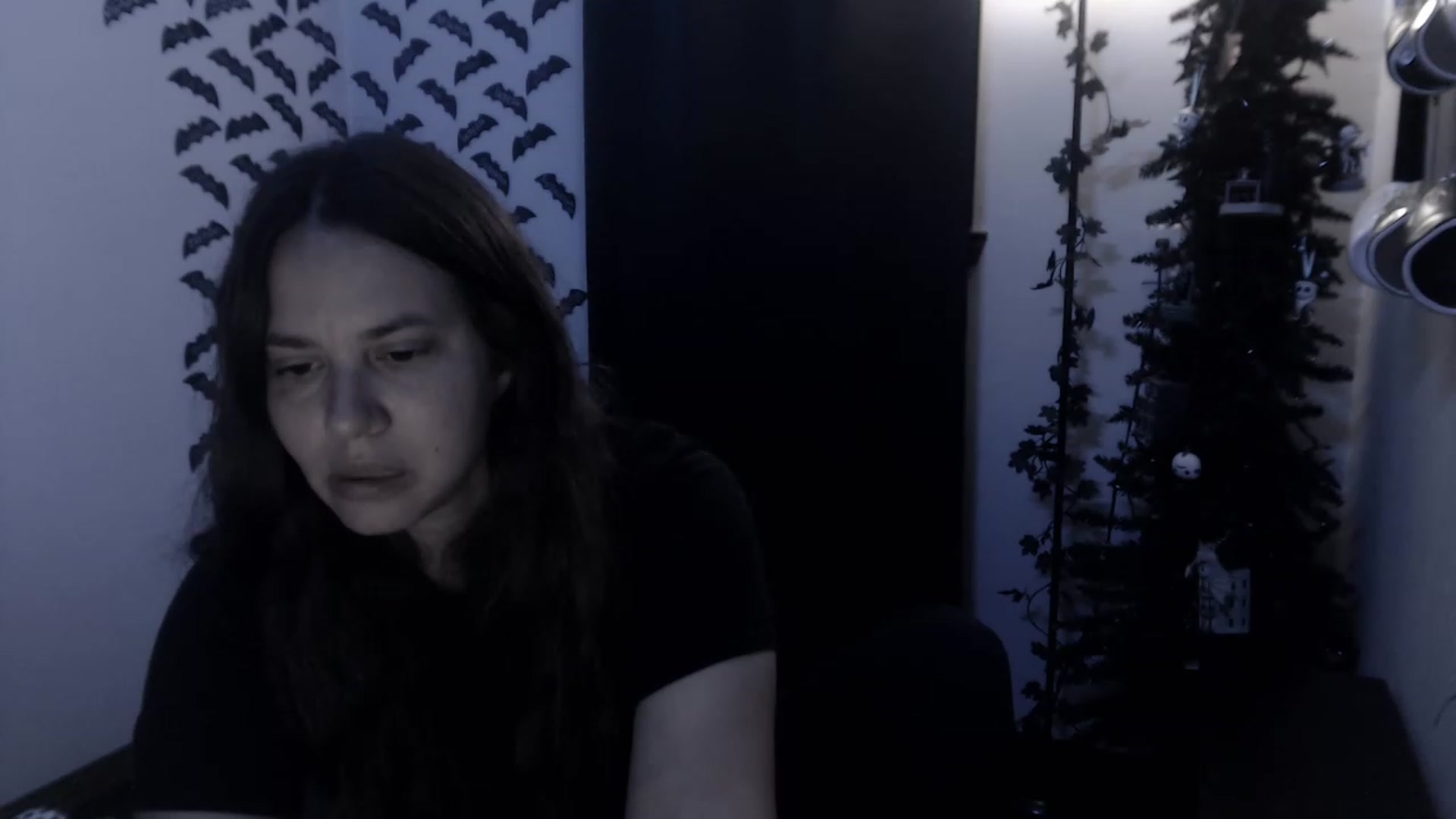 Gallery image thumbnail from LadyMarceline's myfreecams stream on, 05/01/2023, 05:49 image 18 of 20