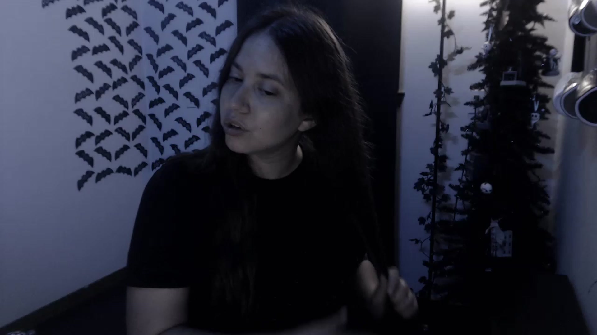 Gallery image thumbnail from LadyMarceline's myfreecams stream on, 05/01/2023, 05:49 image 3 of 20