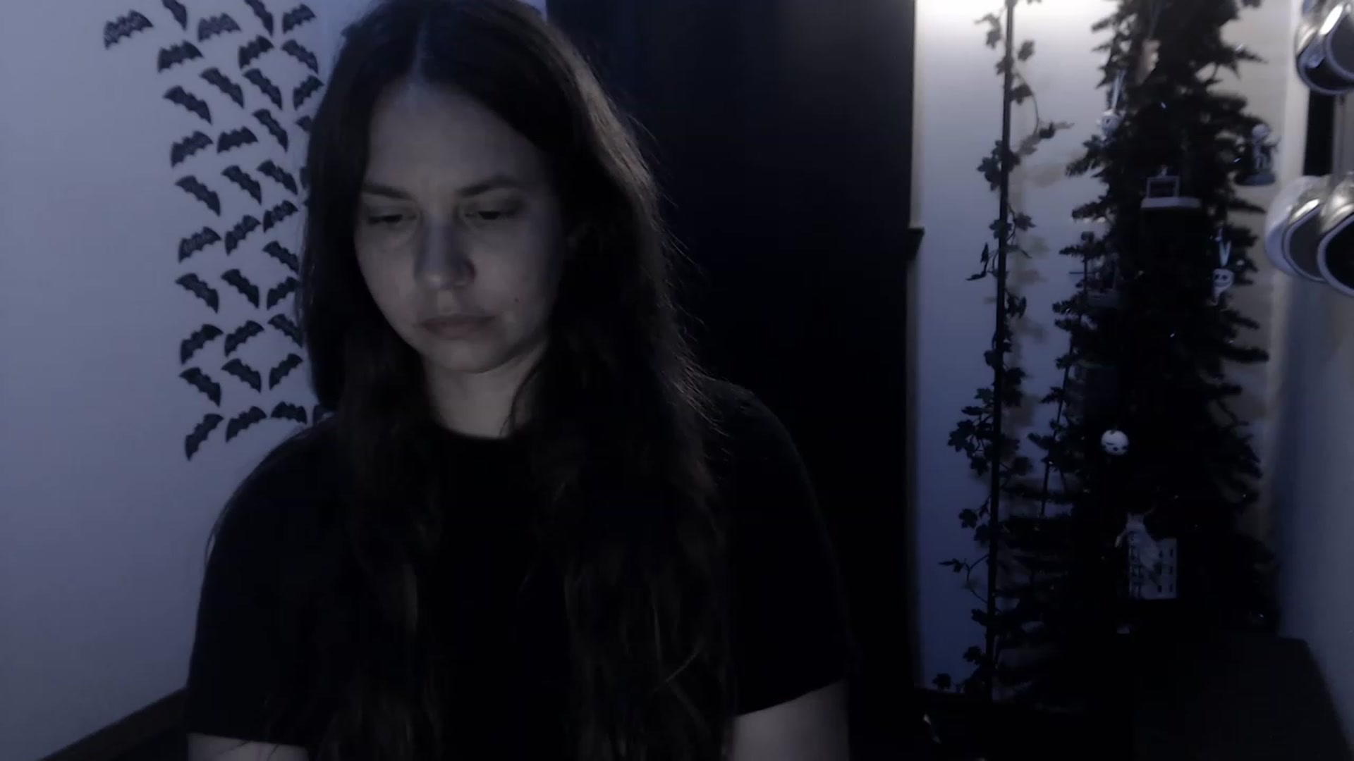 Gallery image thumbnail from LadyMarceline's myfreecams stream on, 05/01/2023, 06:38 image 14 of 20