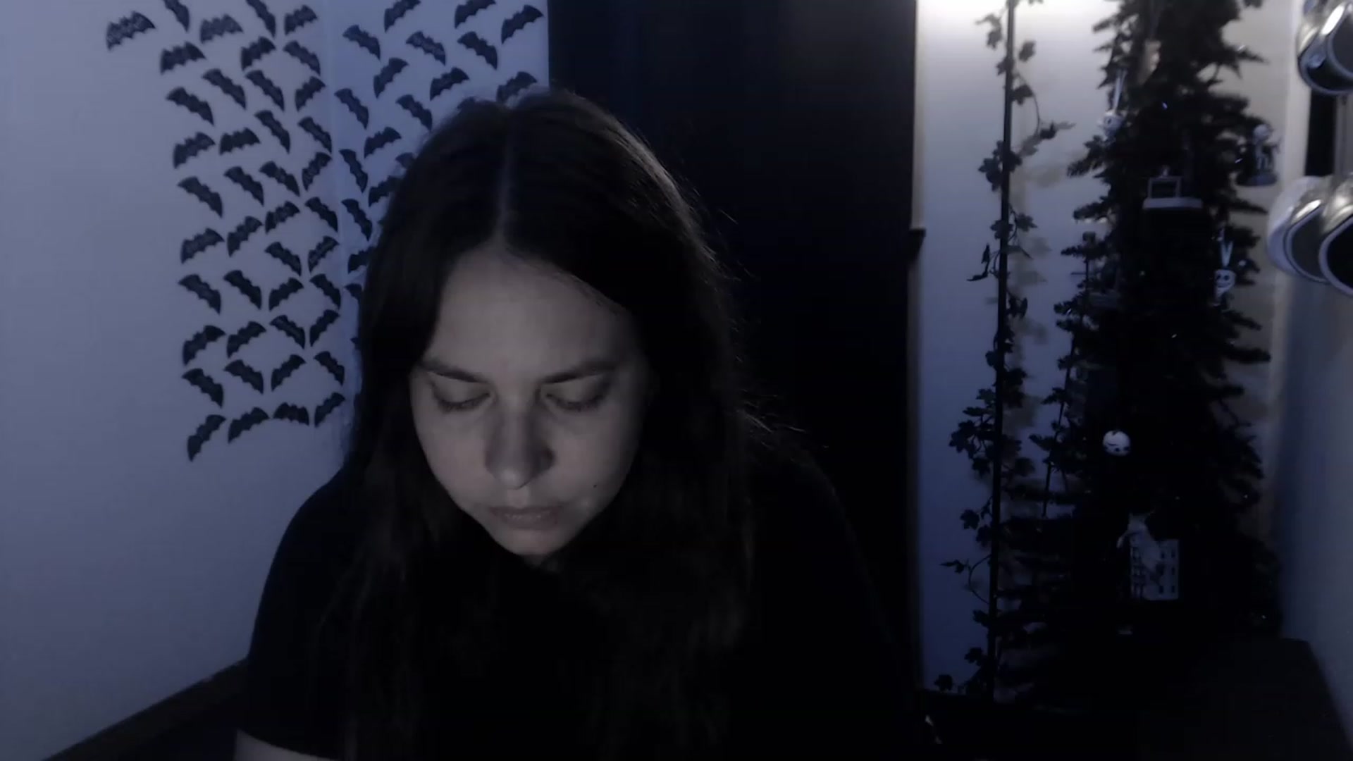 Gallery image thumbnail from LadyMarceline's myfreecams stream on, 05/01/2023, 06:38 image 3 of 20