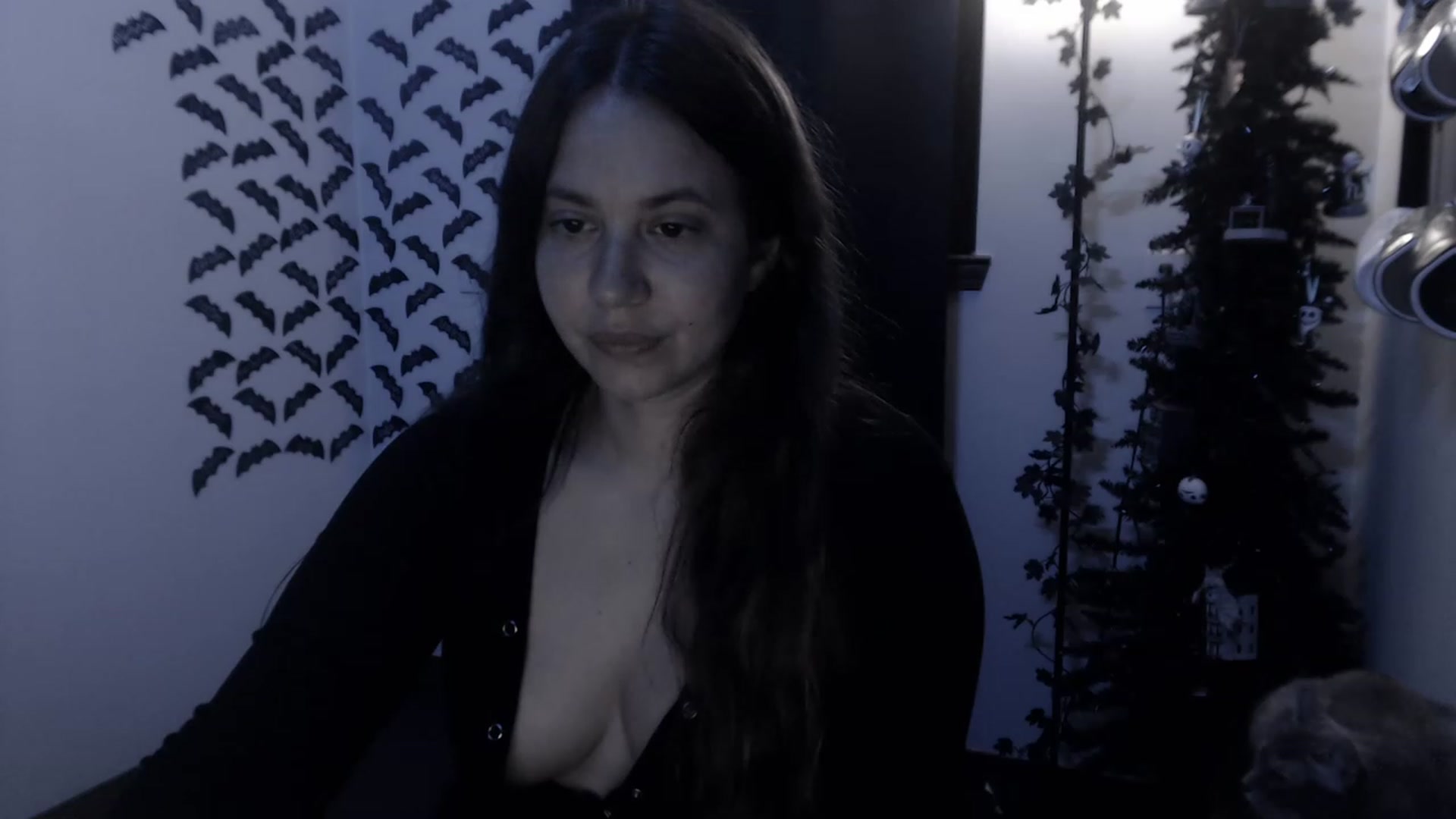 Gallery image thumbnail from LadyMarceline's myfreecams stream on, 05/06/2023, 06:35 image 13 of 20