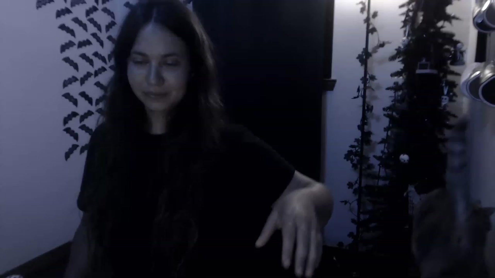 Gallery image thumbnail from LadyMarceline's myfreecams stream on, 05/07/2023, 06:00 image 15 of 20
