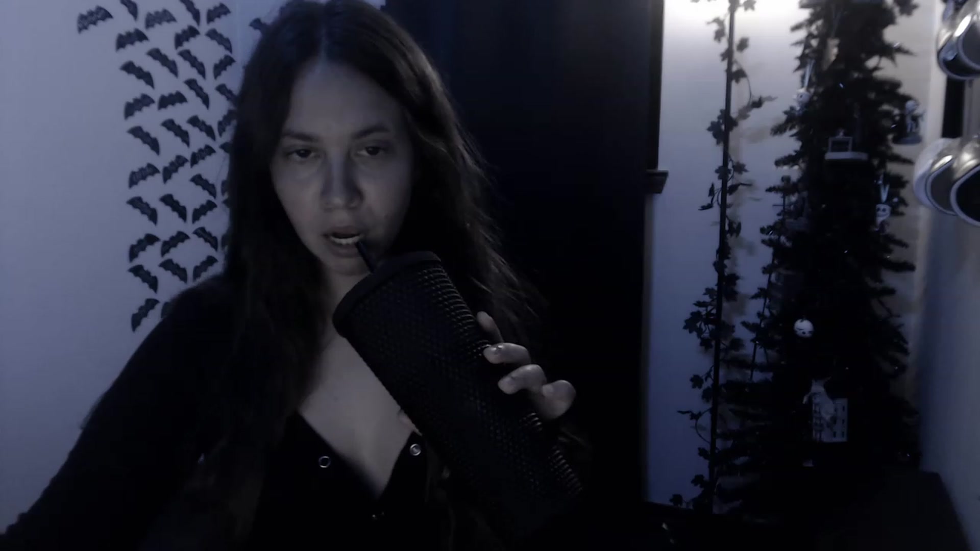 Gallery image thumbnail from LadyMarceline's myfreecams stream on, 05/14/2023, 06:00 image 2 of 20