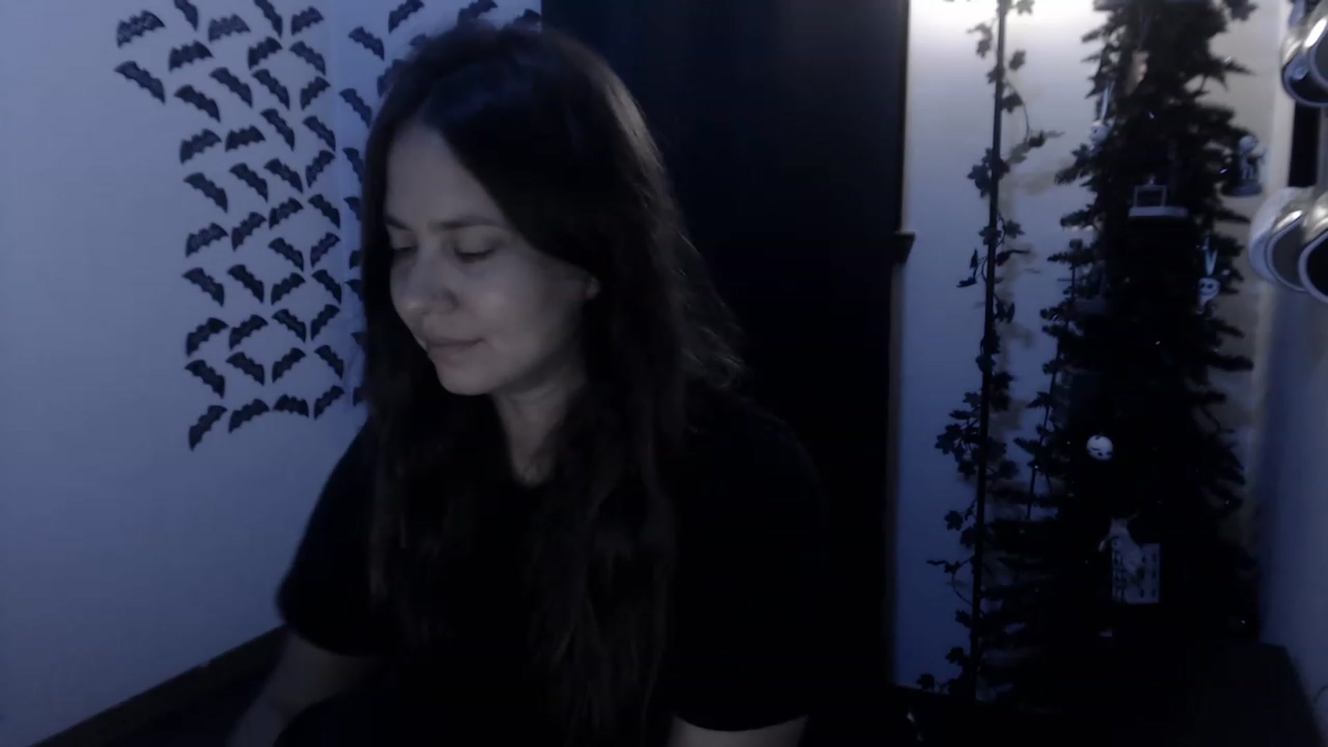 Gallery image thumbnail from LadyMarceline's myfreecams stream on, 05/28/2023, 07:23 image 15 of 20