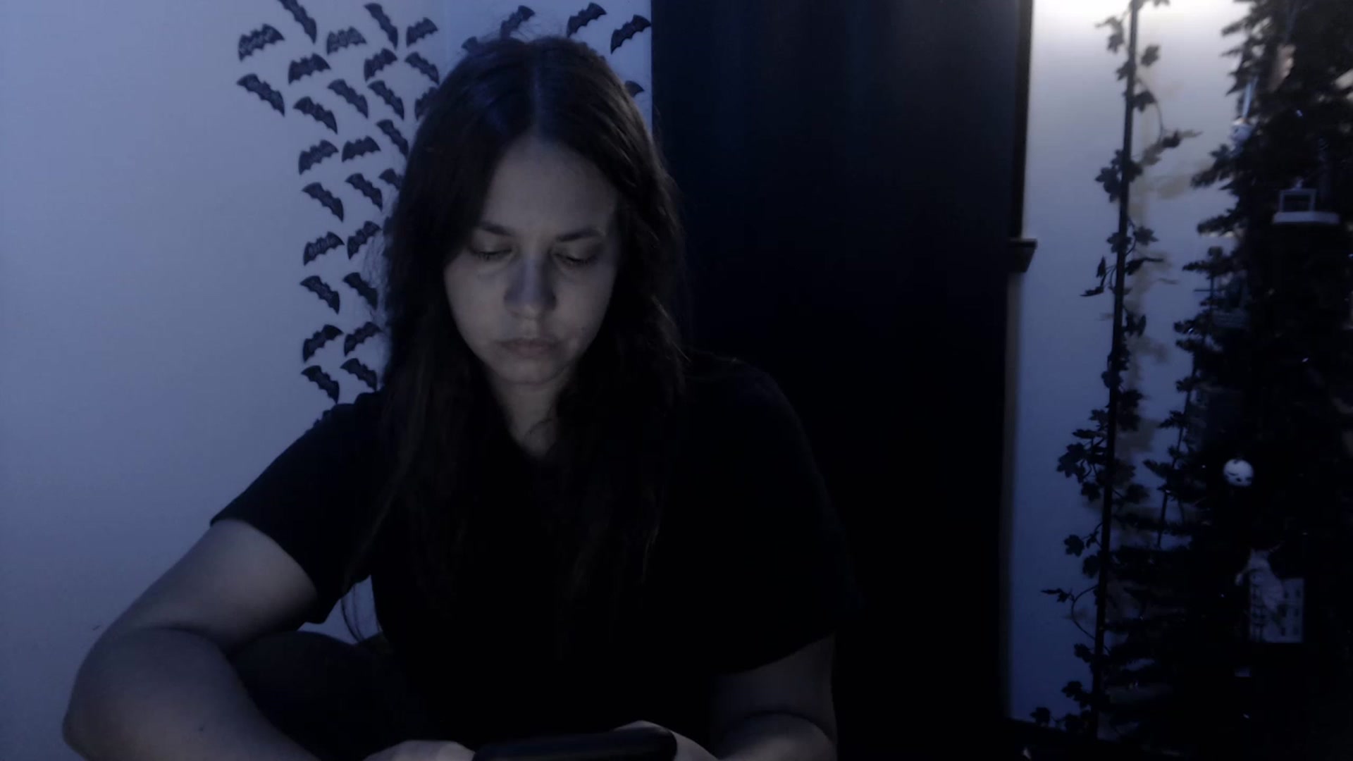 Gallery image thumbnail from LadyMarceline's myfreecams stream on, 06/01/2023, 05:37 image 3 of 20