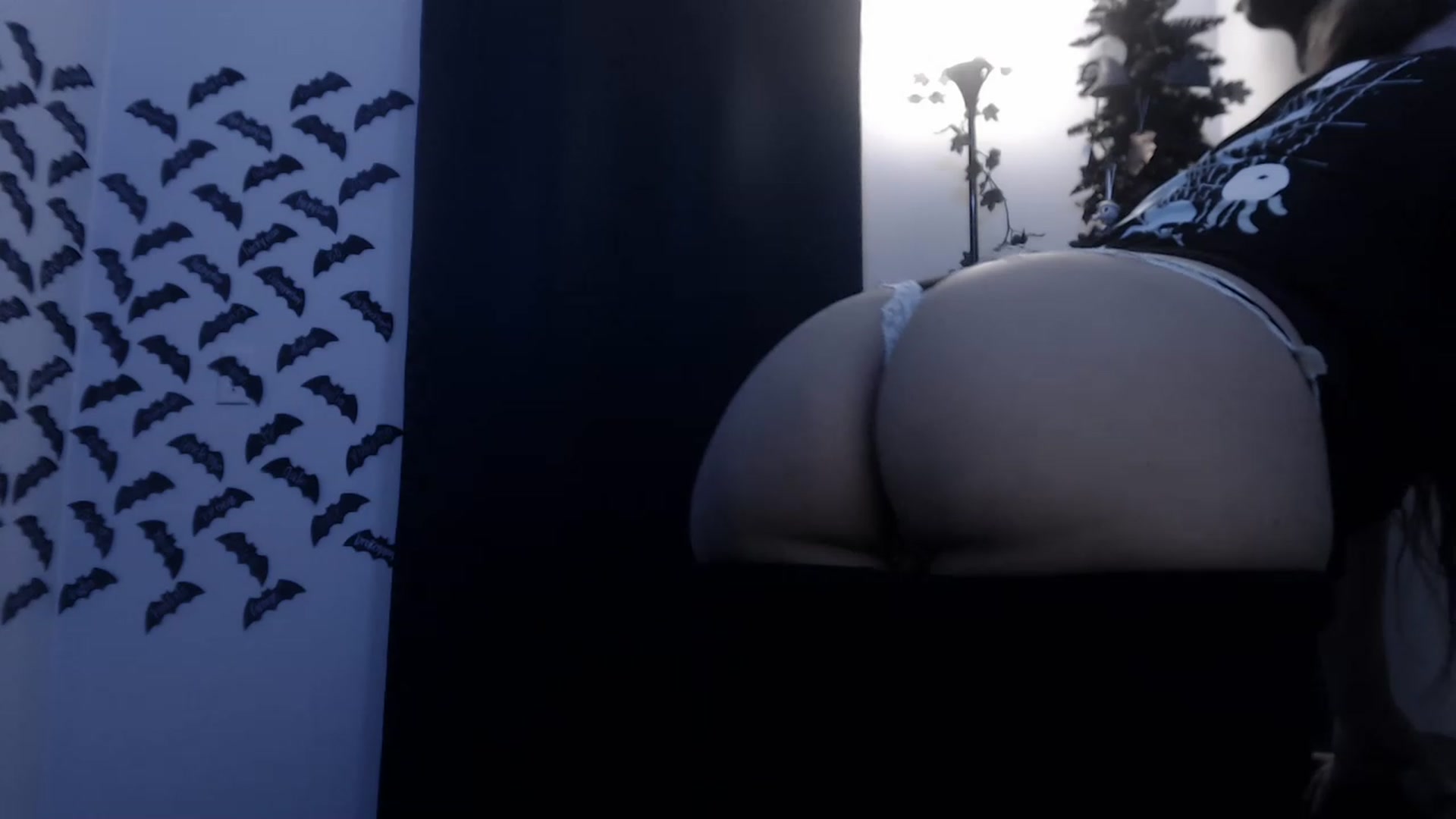 Gallery image thumbnail from LadyMarceline's myfreecams stream on, 06/04/2023, 05:51 image 10 of 20