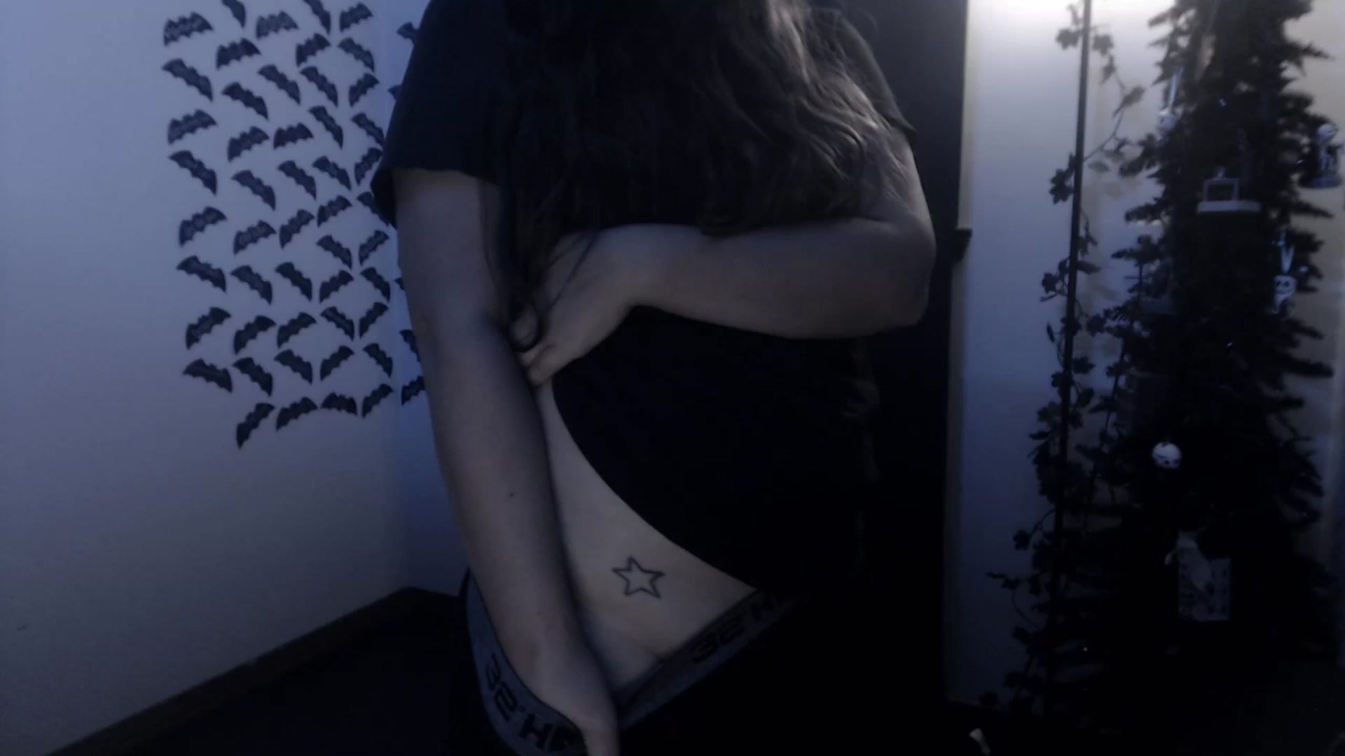 Gallery image thumbnail from LadyMarceline's myfreecams stream on, 09/24/2023, 05:30 image 4 of 20