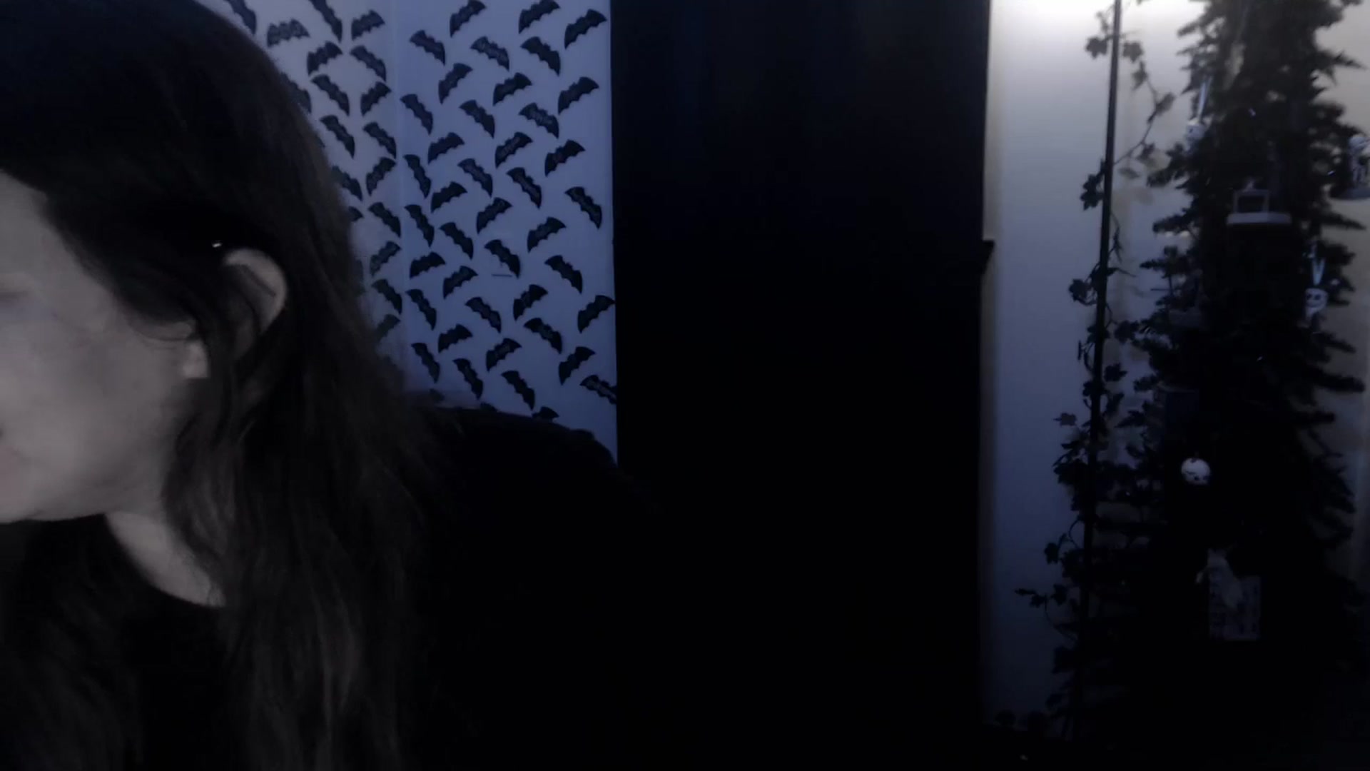 Gallery image thumbnail from LadyMarceline's myfreecams stream on, 12/10/2023, 07:18 image 3 of 20