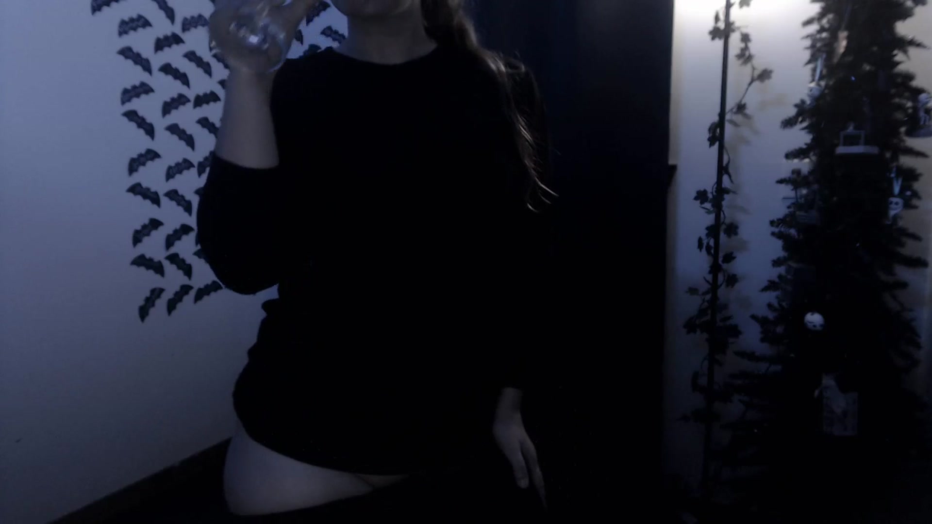 Gallery image thumbnail from LadyMarceline's myfreecams stream on, 01/03/2024, 06:15 image 5 of 20