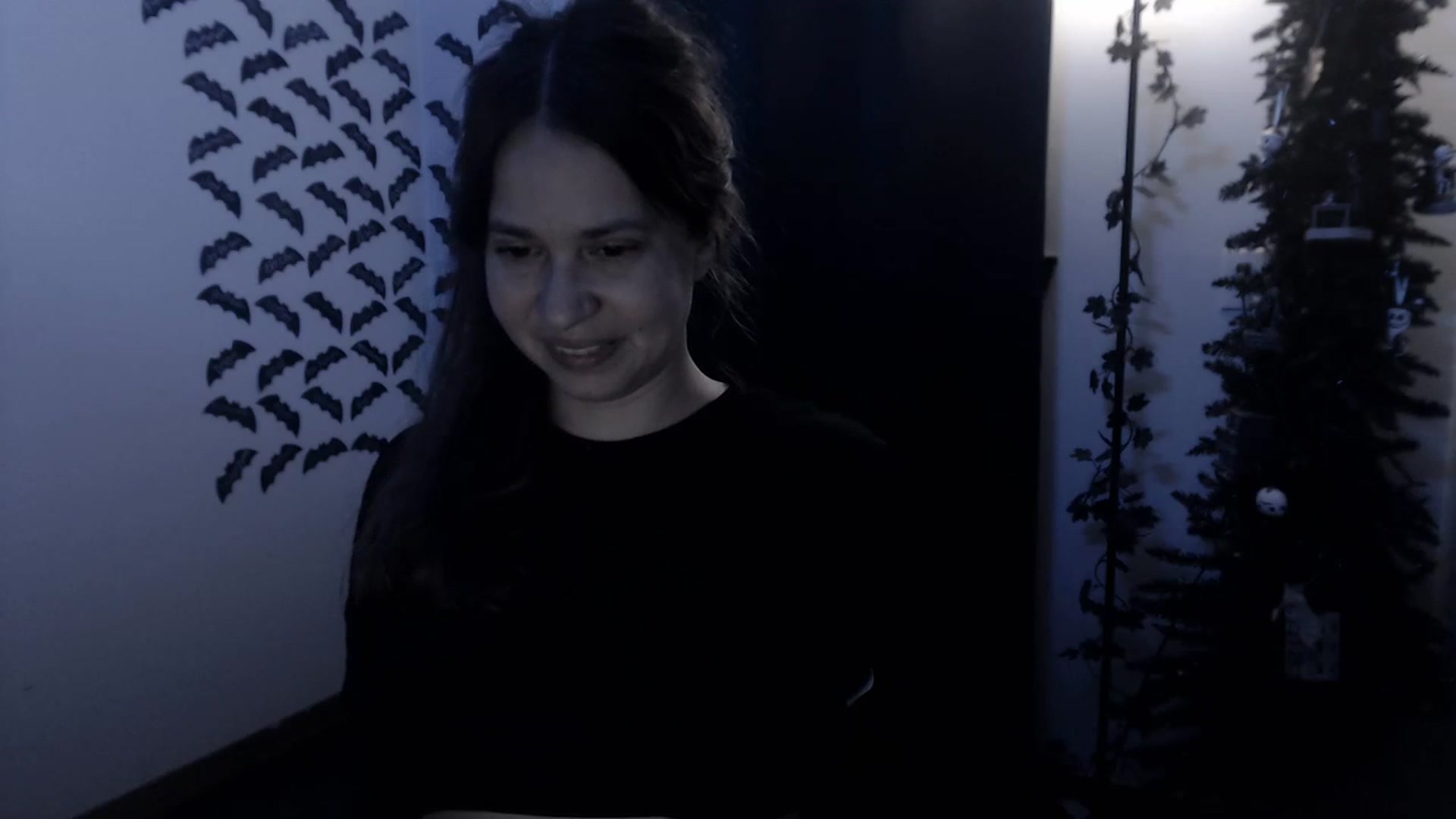 Gallery image thumbnail from LadyMarceline's myfreecams stream on, 01/03/2024, 06:15 image 10 of 20