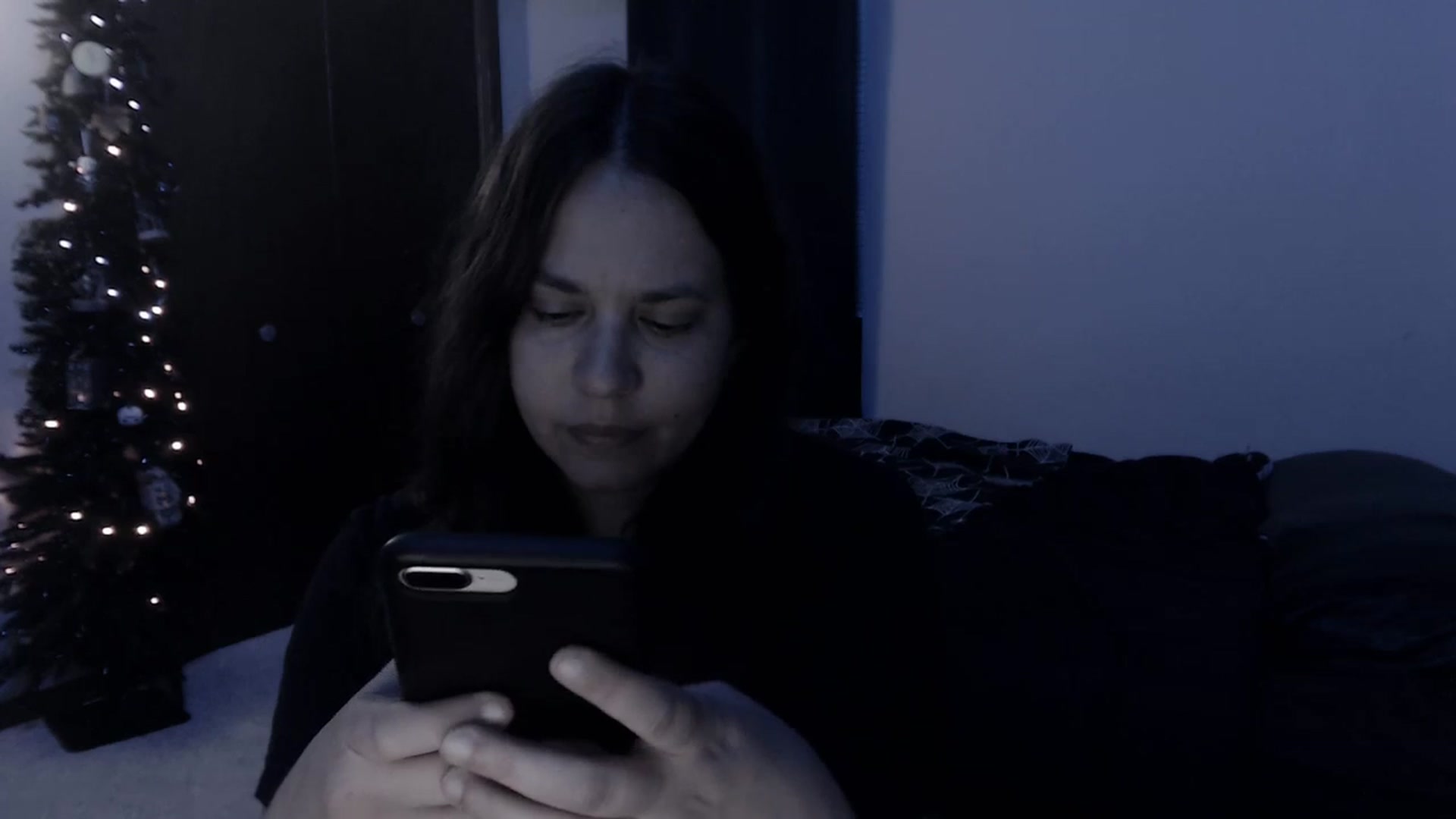 Gallery image thumbnail from LadyMarceline's myfreecams stream on, 02/21/2024, 06:37 image 13 of 20