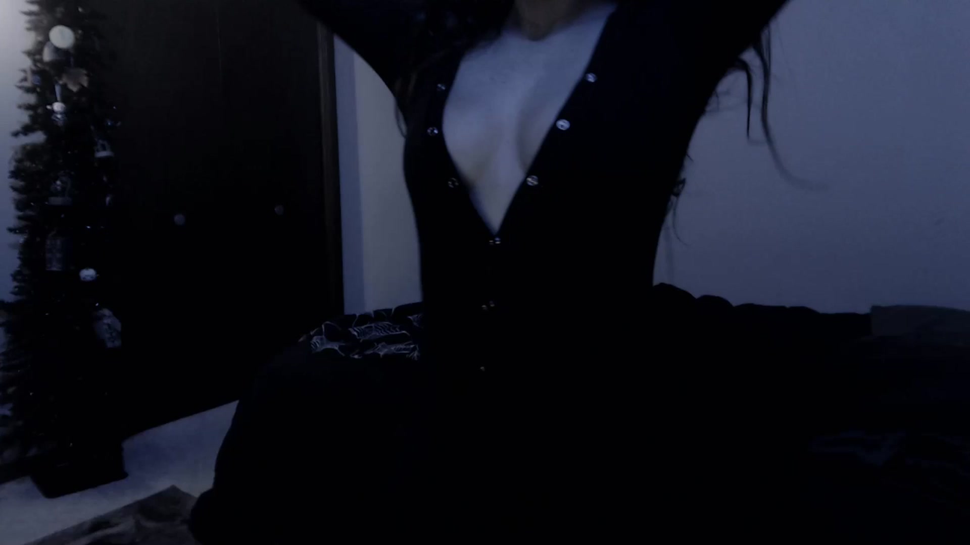 Gallery image thumbnail from LadyMarceline's myfreecams stream on, 03/10/2024, 06:55 image 17 of 20