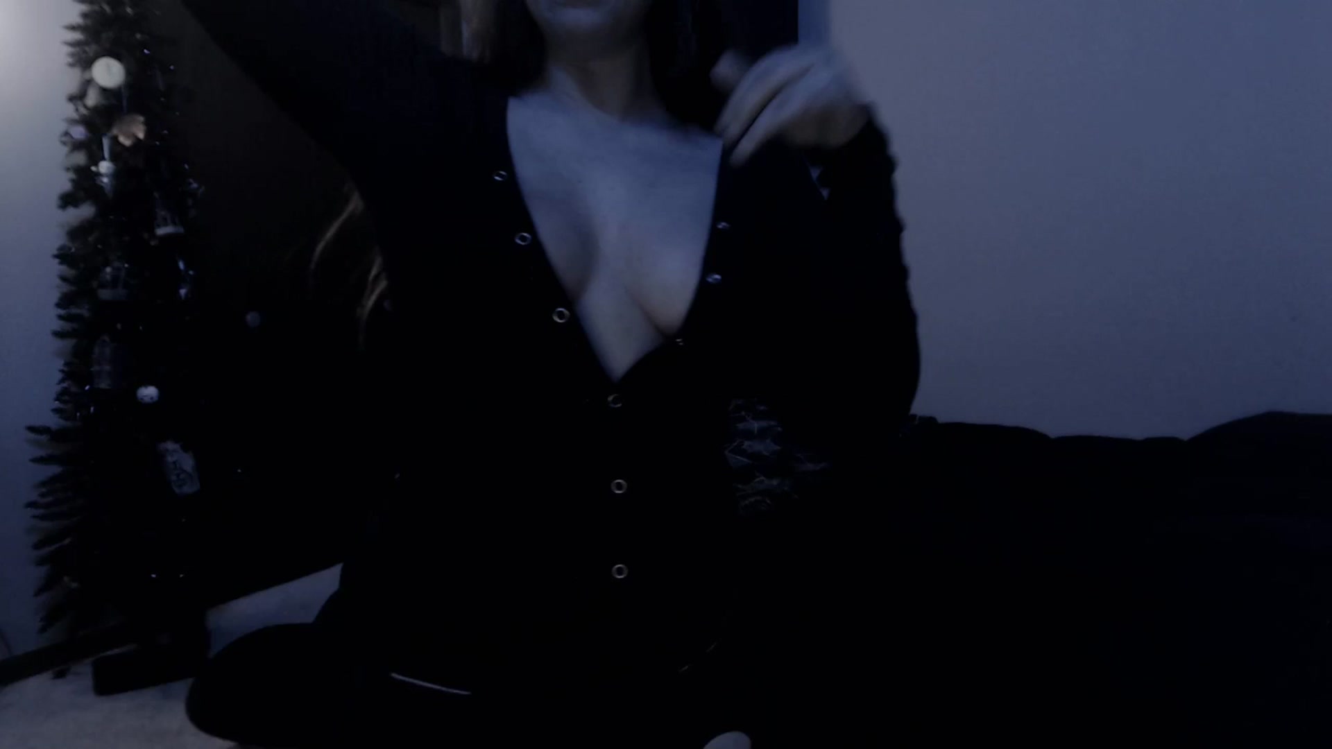 Gallery image thumbnail from LadyMarceline's myfreecams stream on, 03/29/2024, 04:29 image 1 of 20