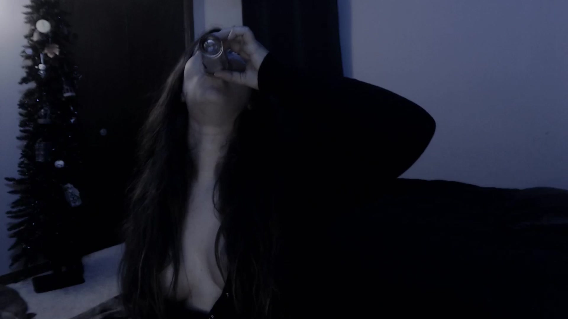 Gallery image thumbnail from LadyMarceline's myfreecams stream on, 05/18/2024, 07:22 image 17 of 20