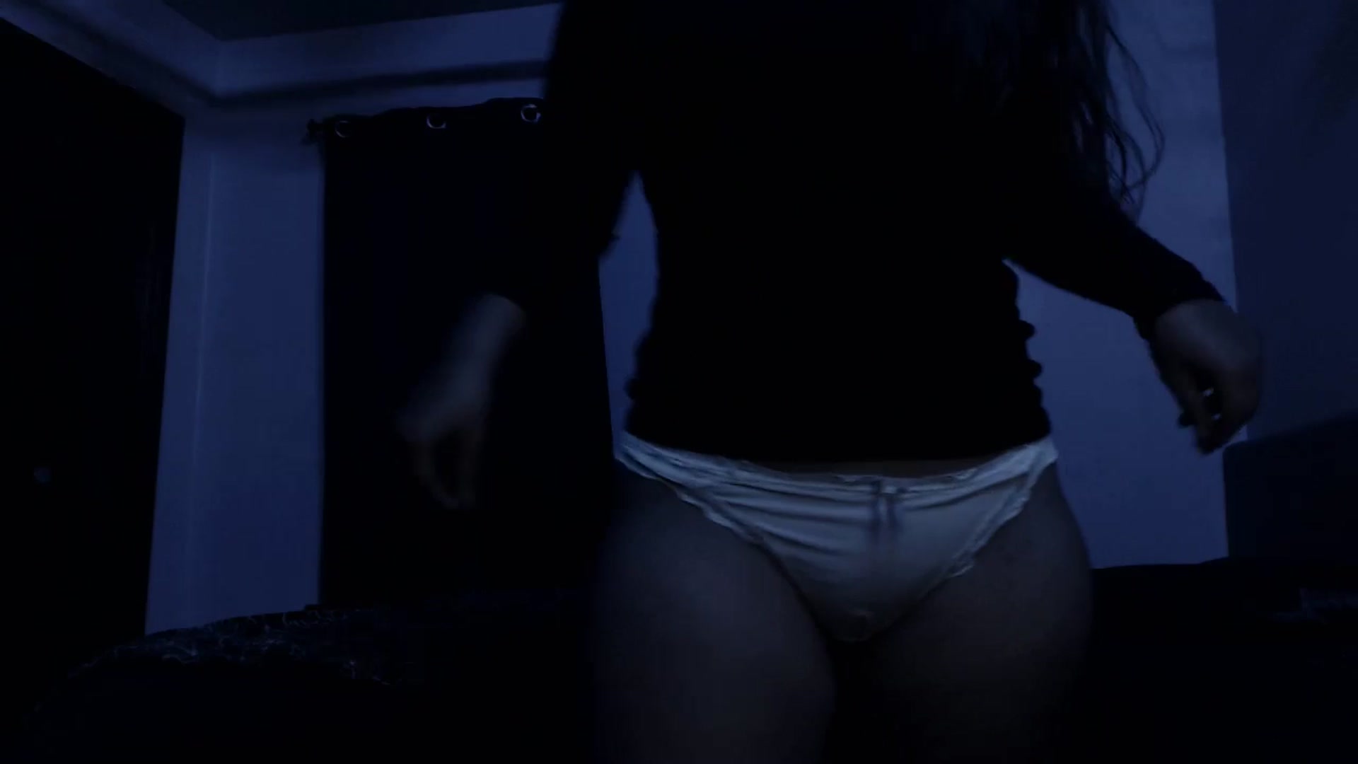 Gallery image thumbnail from LadyMarceline's myfreecams stream on, 05/19/2024, 06:32 image 18 of 20