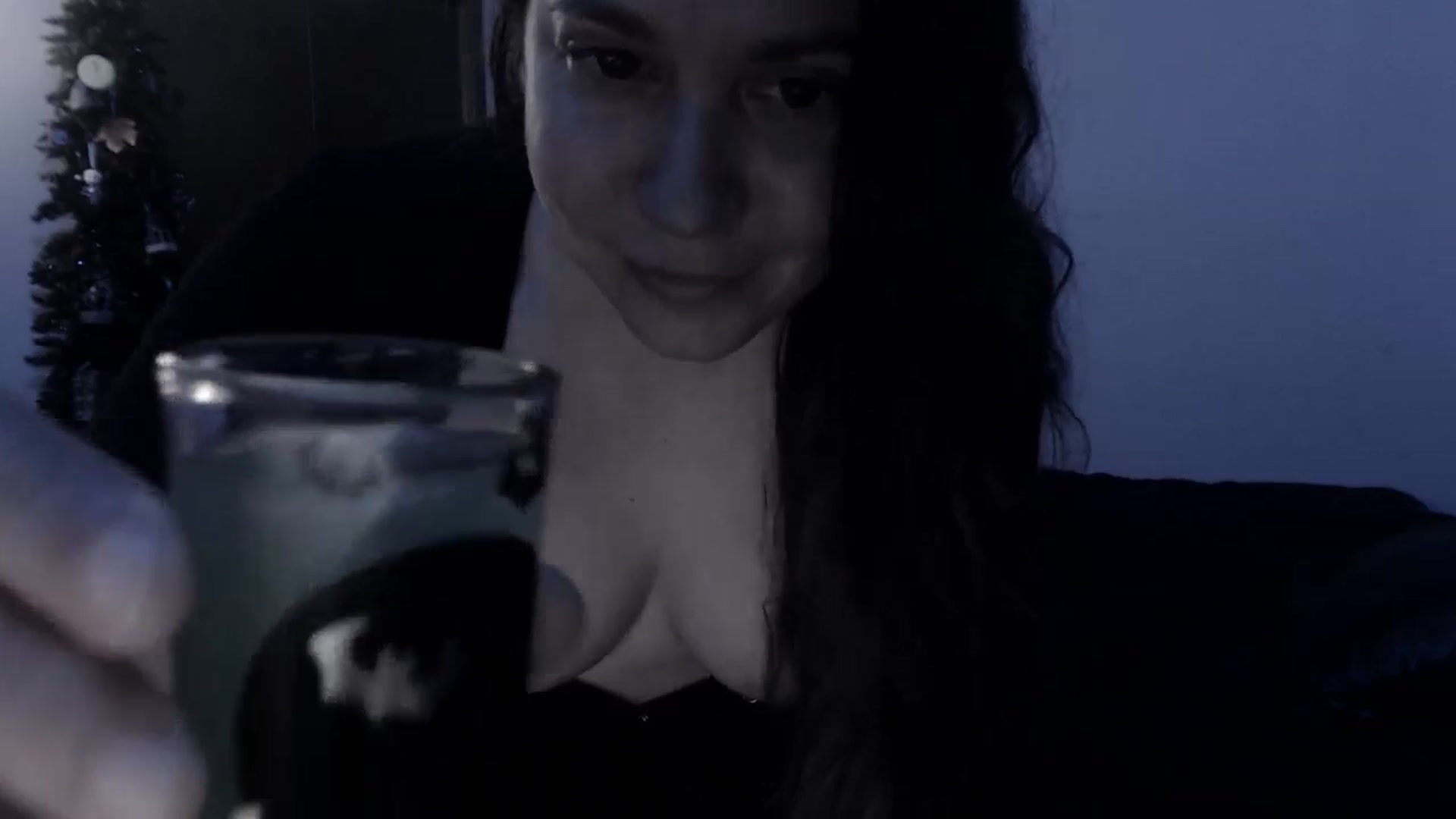 Gallery image thumbnail from LadyMarceline's myfreecams stream on, 05/25/2024, 03:58 image 19 of 20