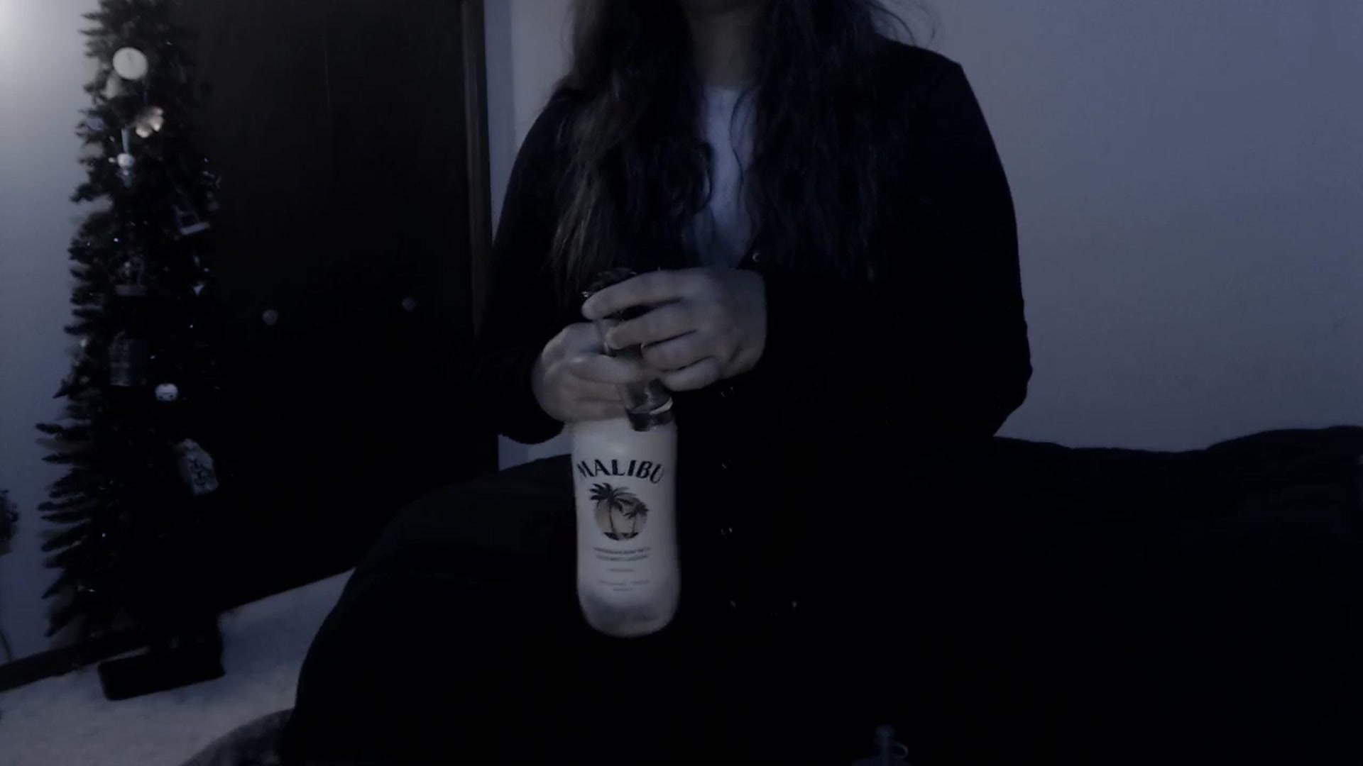 Gallery image thumbnail from LadyMarceline's myfreecams stream on, 06/22/2024, 06:20 image 3 of 20