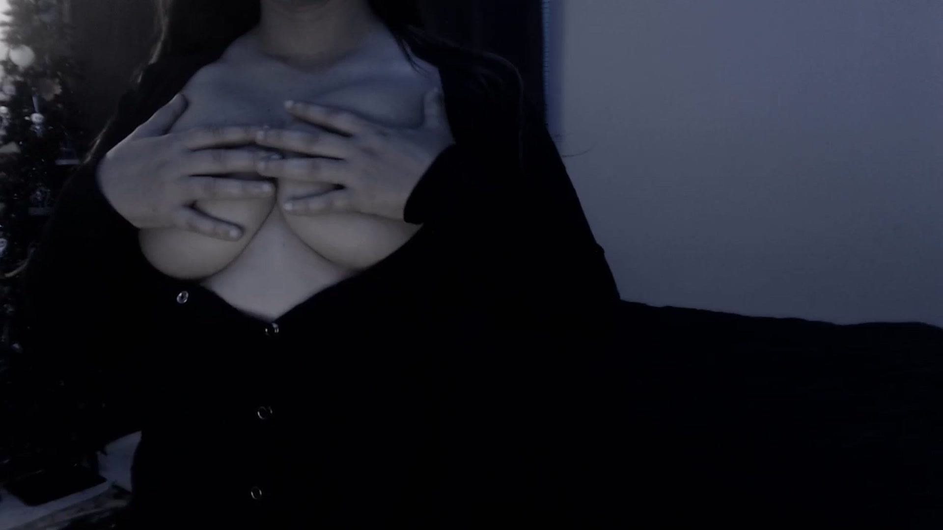 Gallery image thumbnail from LadyMarceline's myfreecams stream on, 09/21/2024, 06:32 image 10 of 20