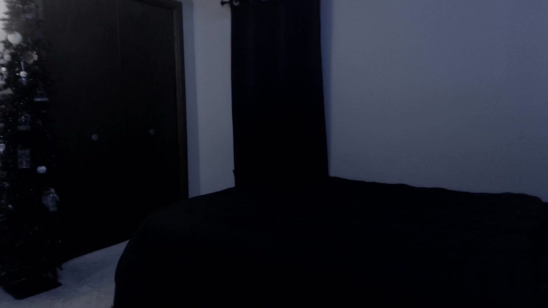Gallery image thumbnail from LadyMarceline's myfreecams stream on, 09/28/2024, 04:37 image 15 of 20
