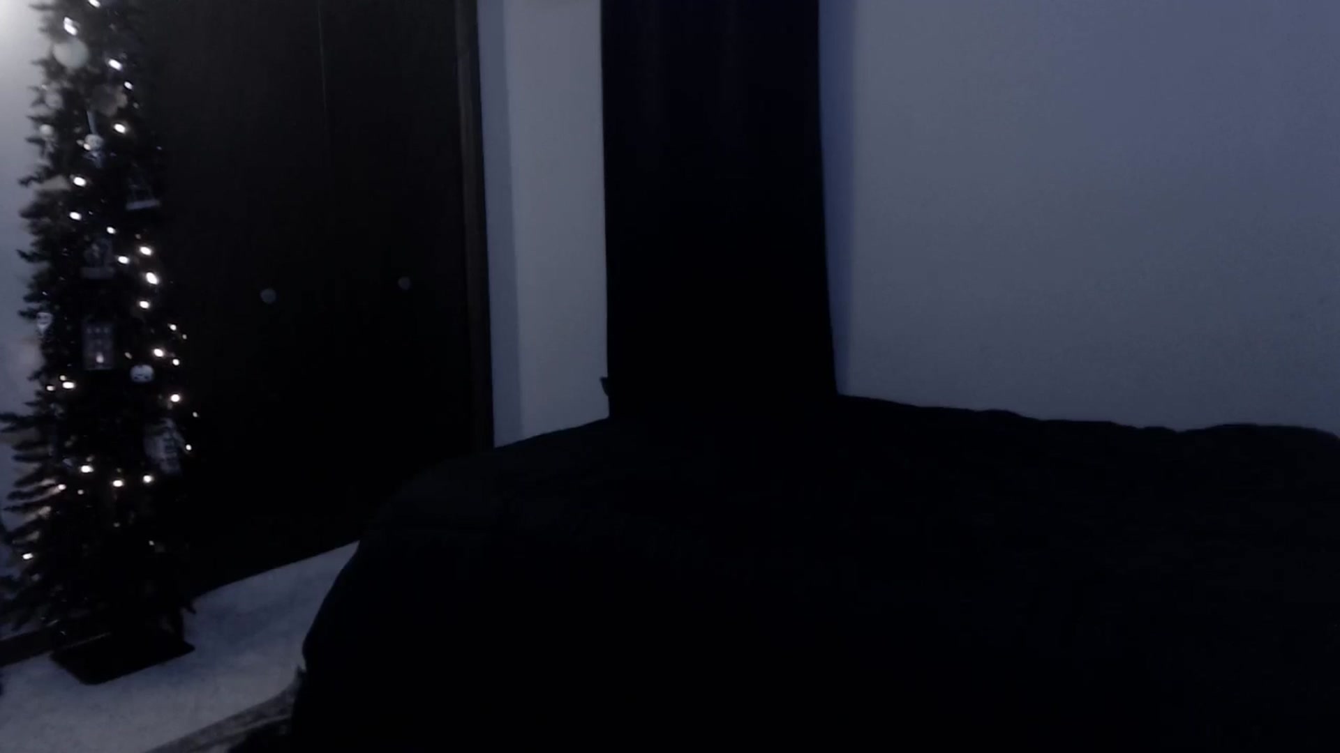Gallery image thumbnail from LadyMarceline's myfreecams stream on, 10/20/2024, 05:30 image 5 of 20