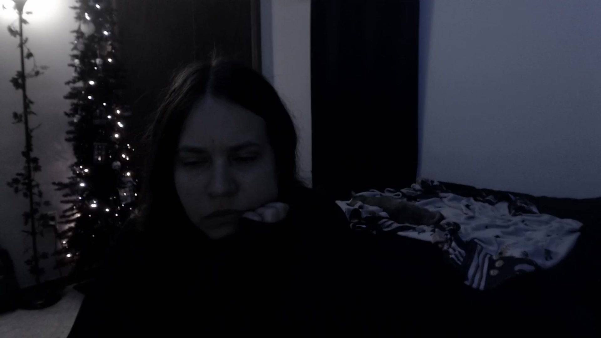 Gallery image thumbnail from LadyMarceline's myfreecams stream on, 12/22/2024, 07:34 image 15 of 20