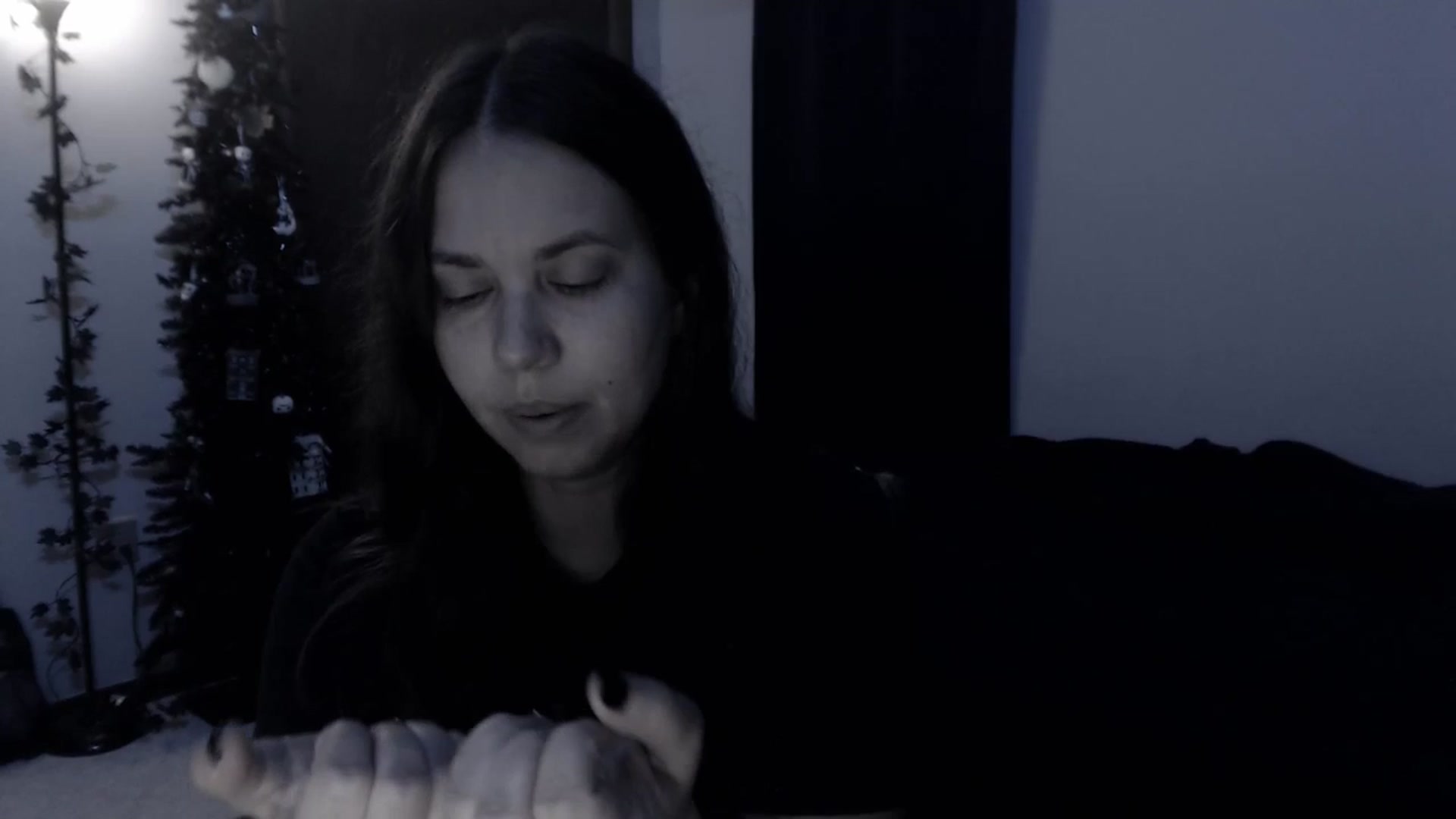 Gallery image thumbnail from LadyMarceline's myfreecams stream on, 12/28/2024, 05:42 image 17 of 20