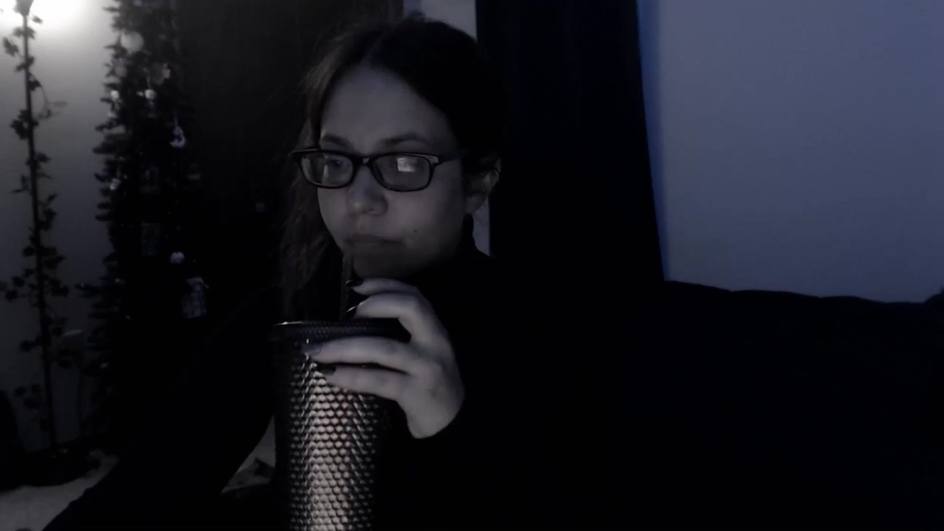 Gallery image thumbnail from LadyMarceline's myfreecams stream on, 01/19/2025, 06:04 image 12 of 20