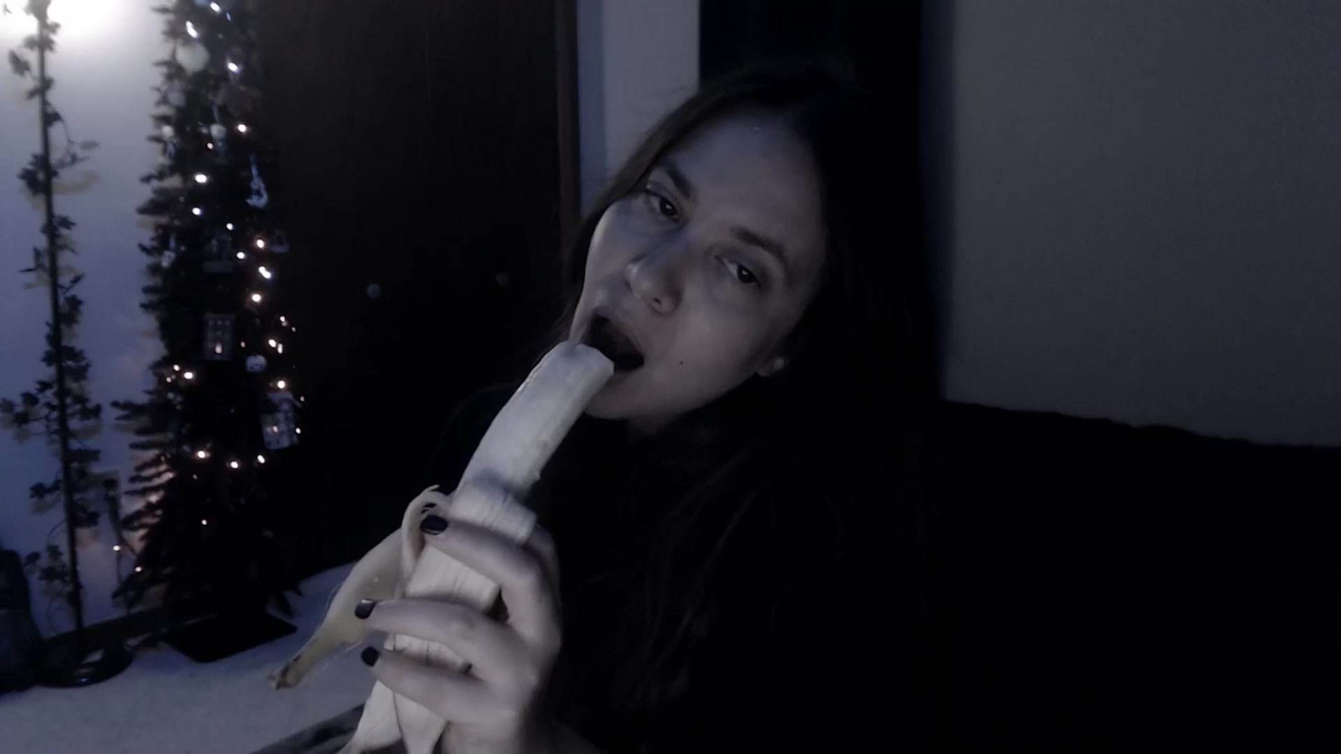 Gallery image thumbnail from LadyMarceline's myfreecams stream on, 04/05/2025, 05:59 image 9 of 20