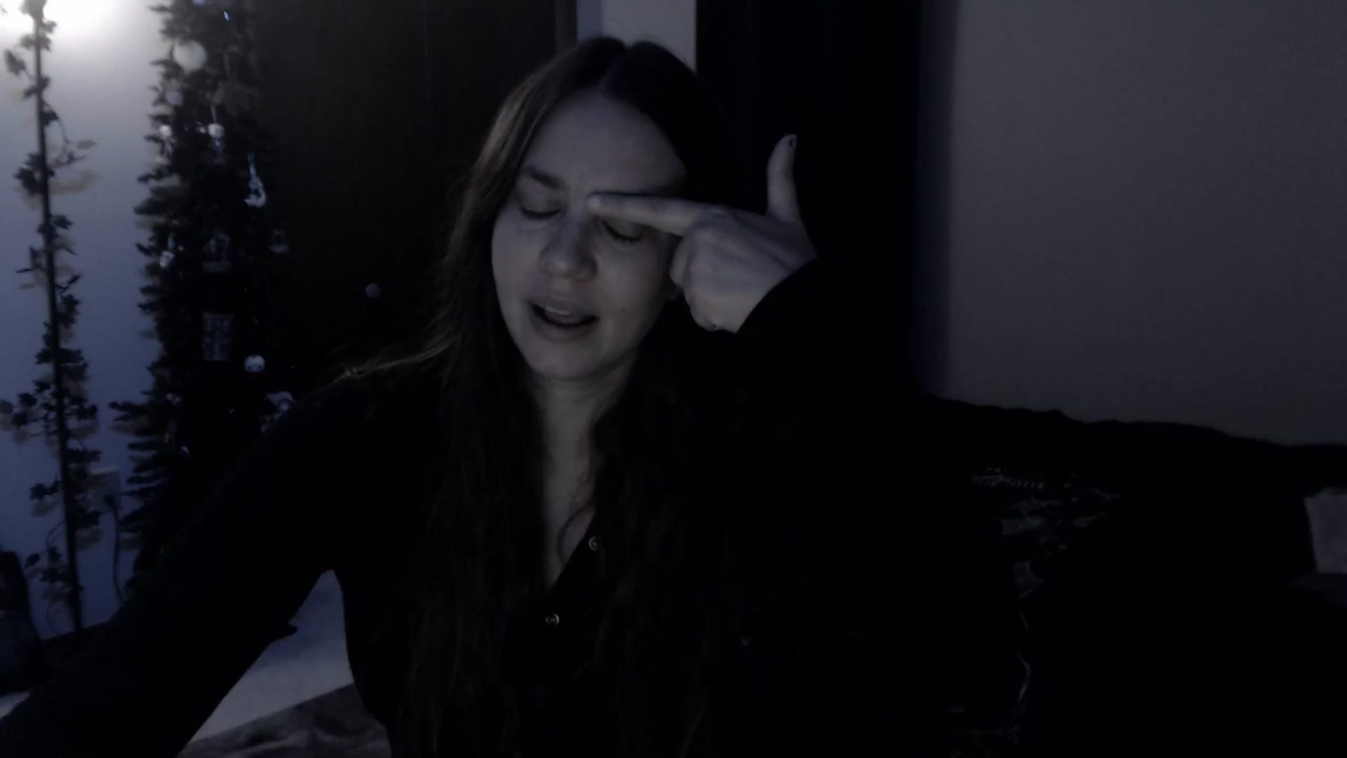 Gallery image thumbnail from LadyMarceline's myfreecams stream on, 04/12/2025, 04:09 image 9 of 20