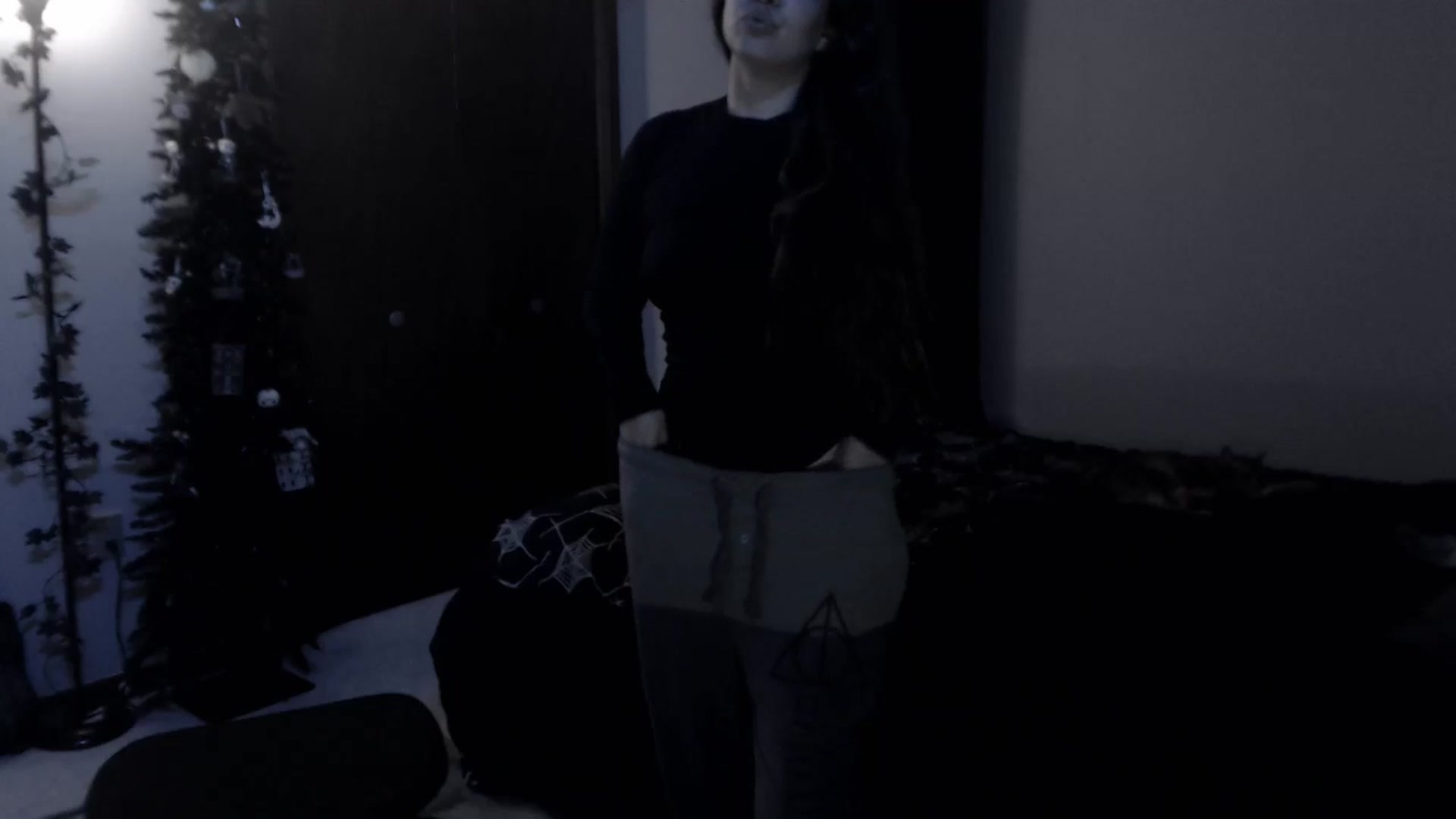 Gallery image thumbnail from LadyMarceline's myfreecams stream on, 04/13/2025, 05:35 image 15 of 20