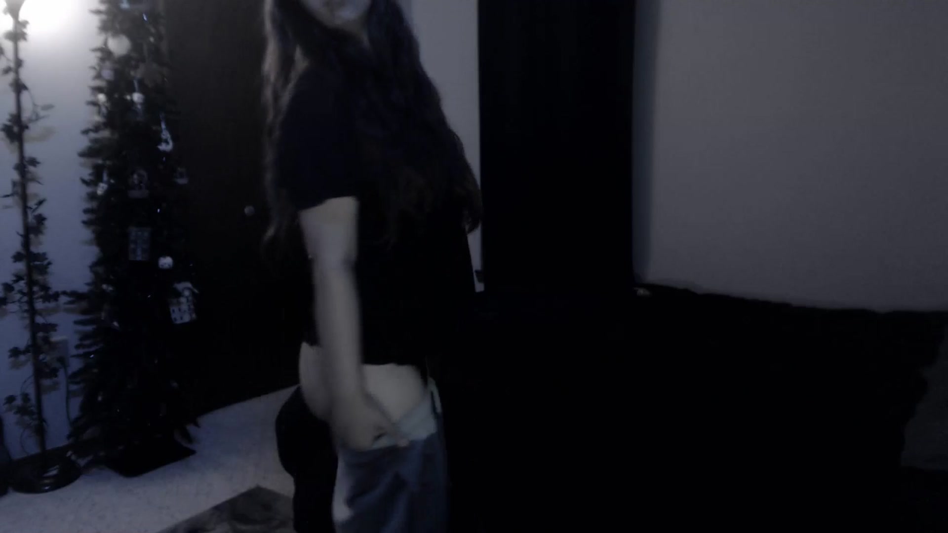 Gallery image thumbnail from LadyMarceline's myfreecams stream on, 04/19/2025, 06:16 image 6 of 20