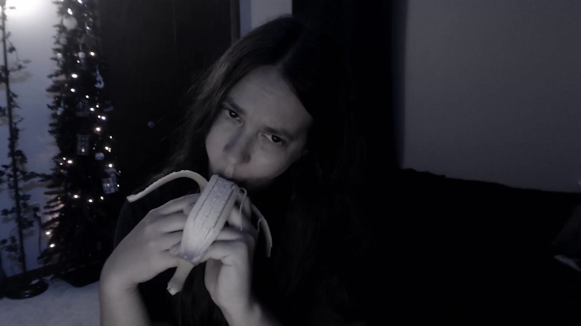 Gallery image thumbnail from LadyMarceline's myfreecams stream on, 05/27/2025, 05:47 image 4 of 20