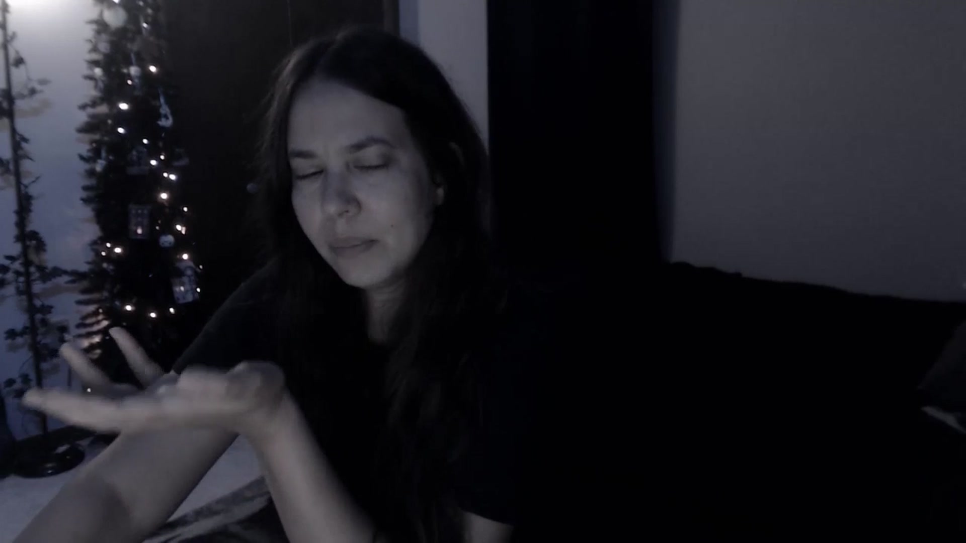 Gallery image thumbnail from LadyMarceline's myfreecams stream on, 05/27/2025, 05:47 image 18 of 20