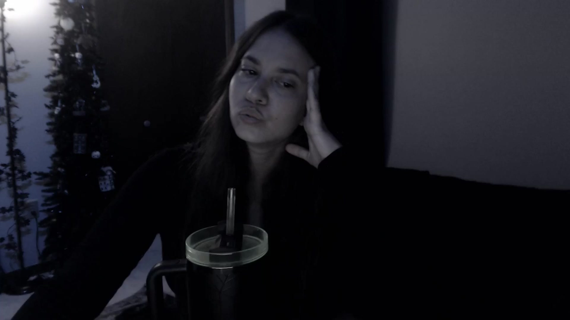 Gallery image thumbnail from LadyMarceline's myfreecams stream on, 05/31/2025, 06:48 image 6 of 20