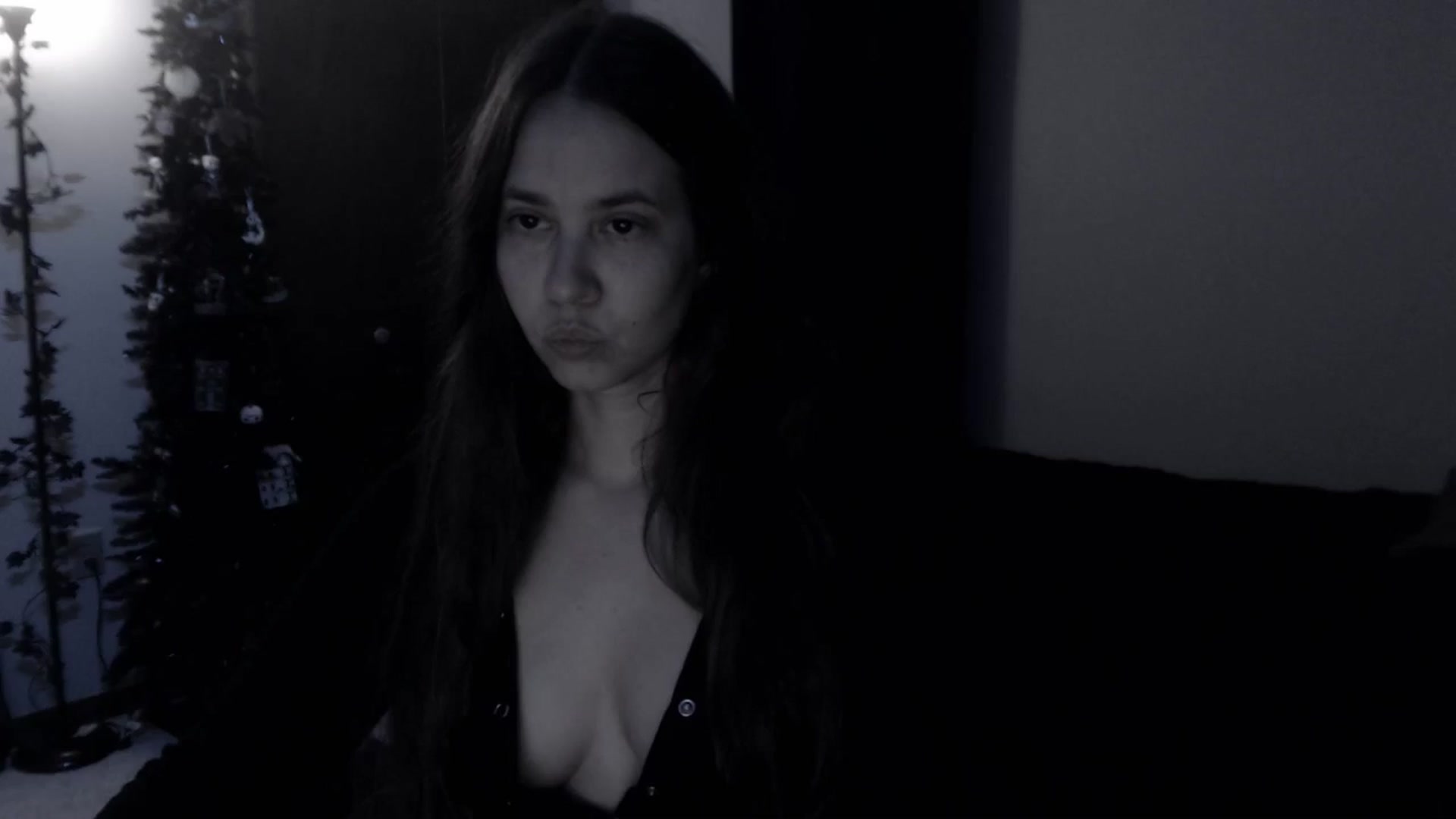 Gallery image thumbnail from LadyMarceline's myfreecams stream on, 06/21/2025, 07:43 image 7 of 20