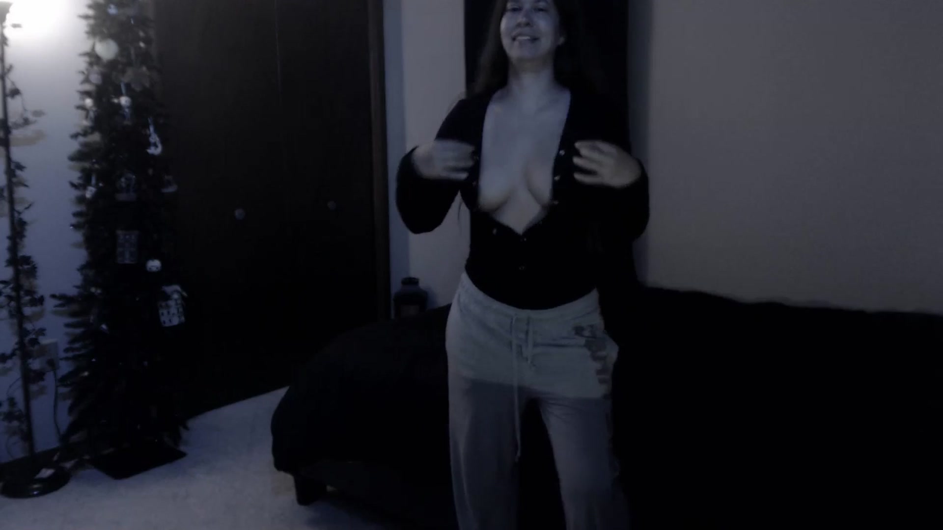 Gallery image thumbnail from LadyMarceline's myfreecams stream on, 08/16/2025, 06:26 image 3 of 20