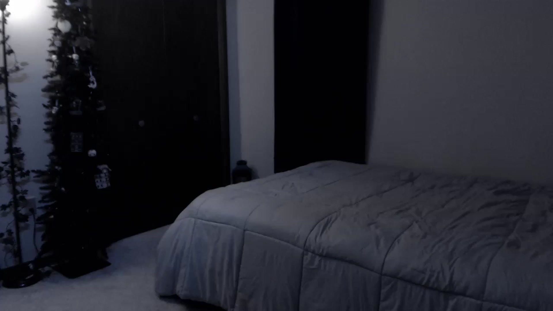 Gallery image thumbnail from LadyMarceline's myfreecams stream on, 10/19/2025, 06:33 image 1 of 20