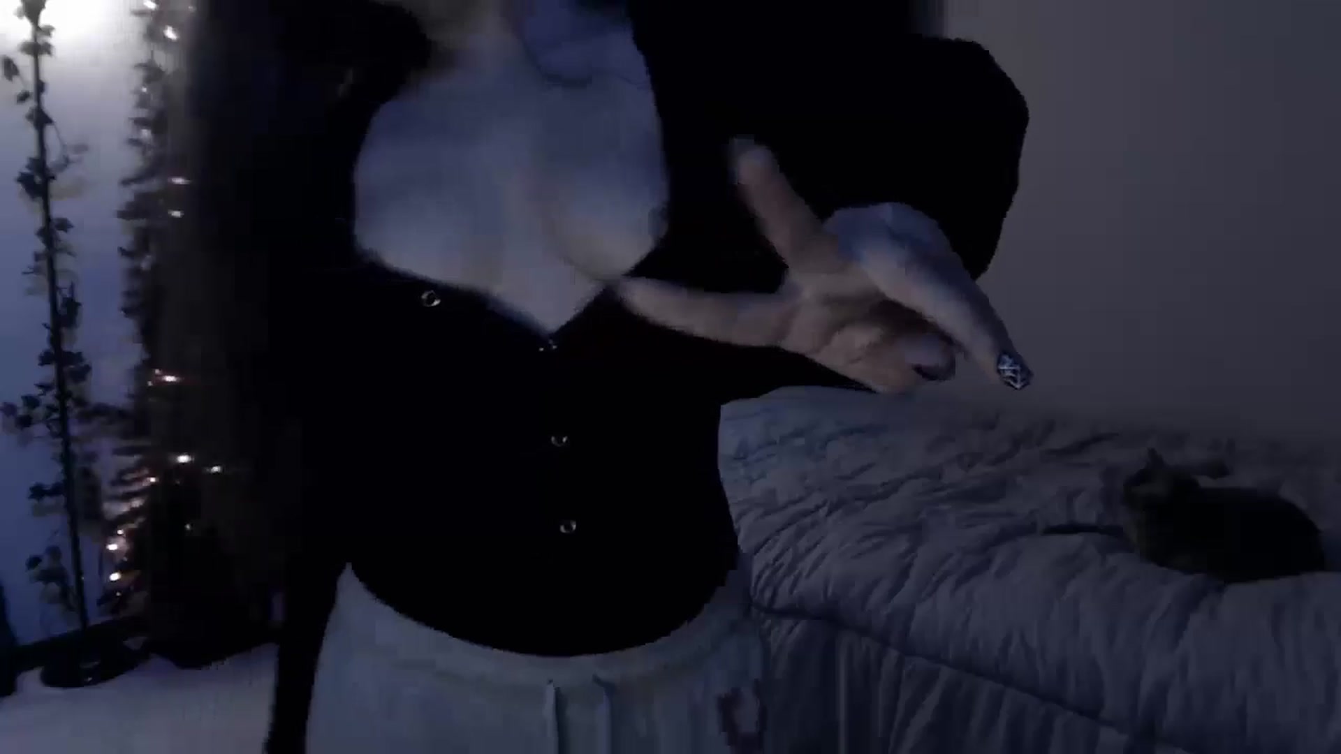 Gallery image thumbnail from LadyMarceline's myfreecams stream on, 10/26/2025, 06:52 image 17 of 20